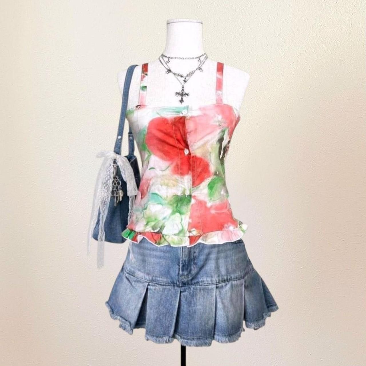 Handmade Floral Cami Top with Ruffles and Button-up Front, coquette Size S / US 4 / IT 40 - 1 Thumbnail