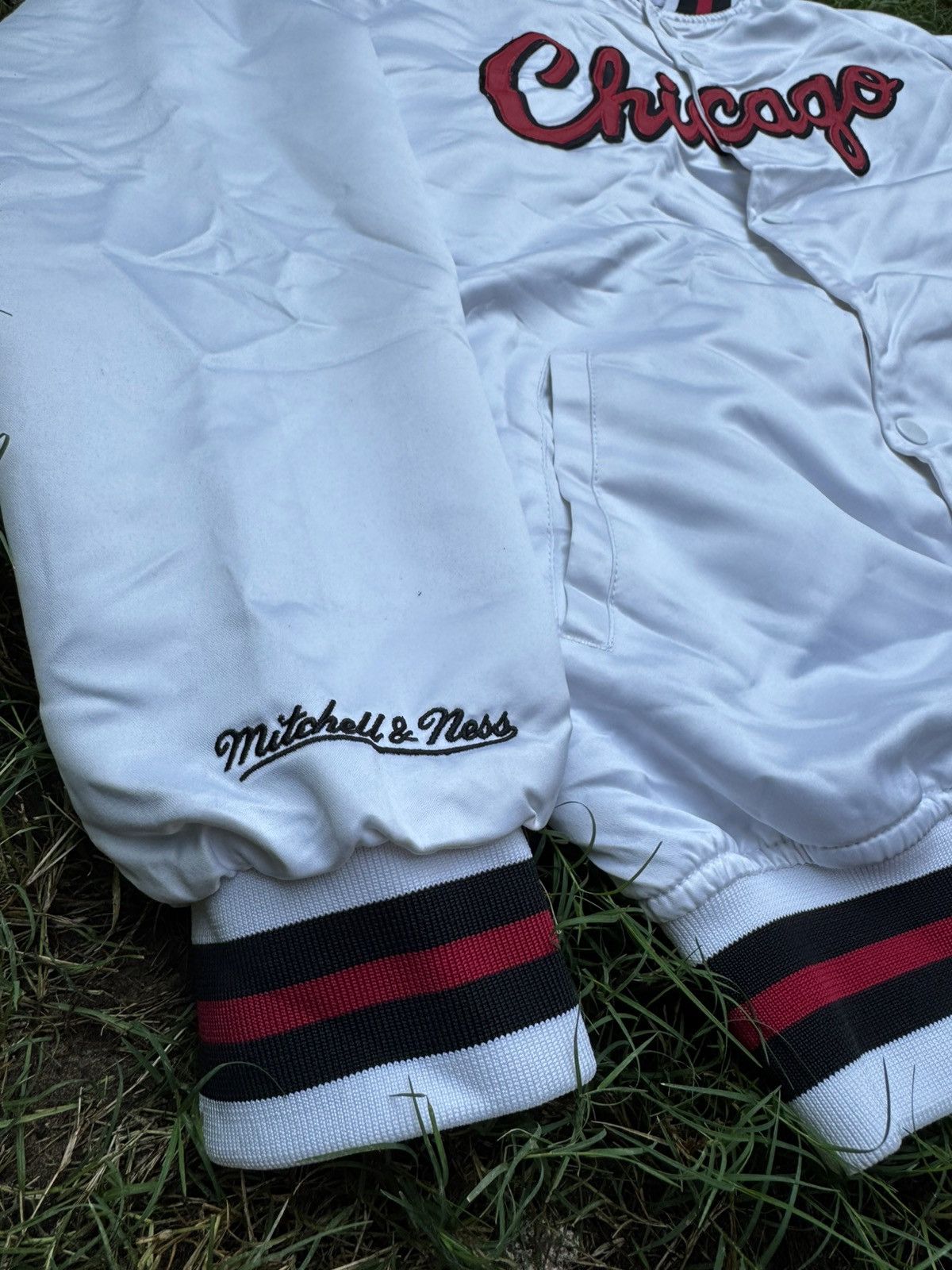 Mitchell & Ness Men's Mitchell & Ness NBA Chicago Bulls White Size US M / EU 48-50 / 2 - 5 Thumbnail