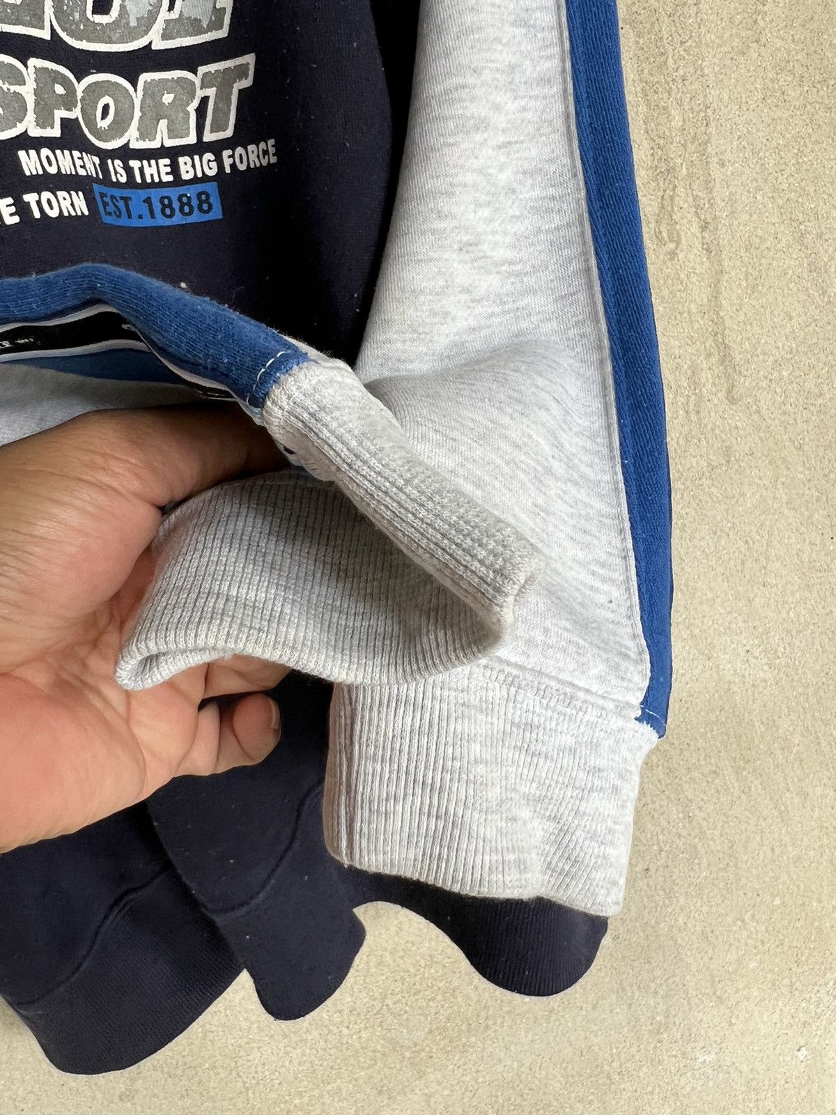 Vintage Dunlop Spell Out Sweatshirt