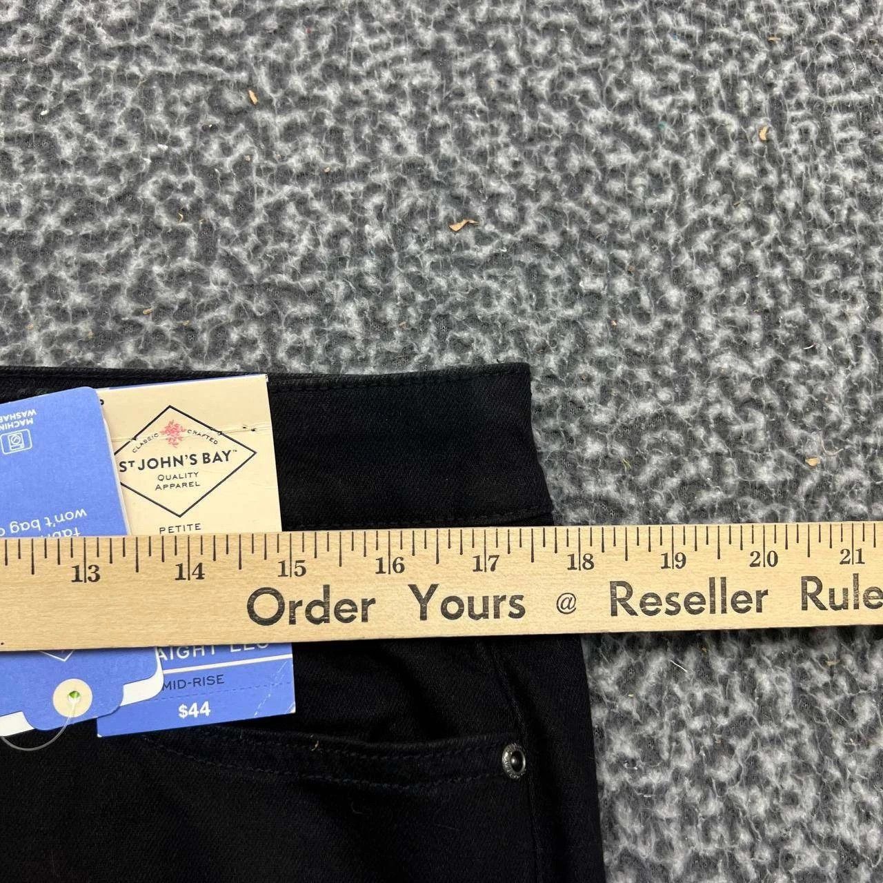 St. Johns Bay St. John's Bay Jeans Women 14P Denim Straight Pockets 36x29 Size 36" / US 14 / IT 50 - 4 Thumbnail