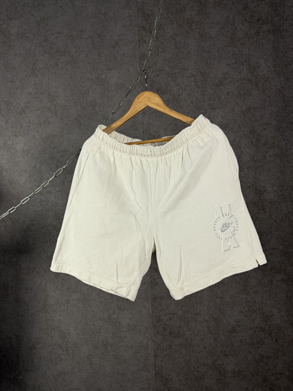 Nike Nike swoosh vintage shorts Size US 34 / EU 50 - 1 Thumbnail