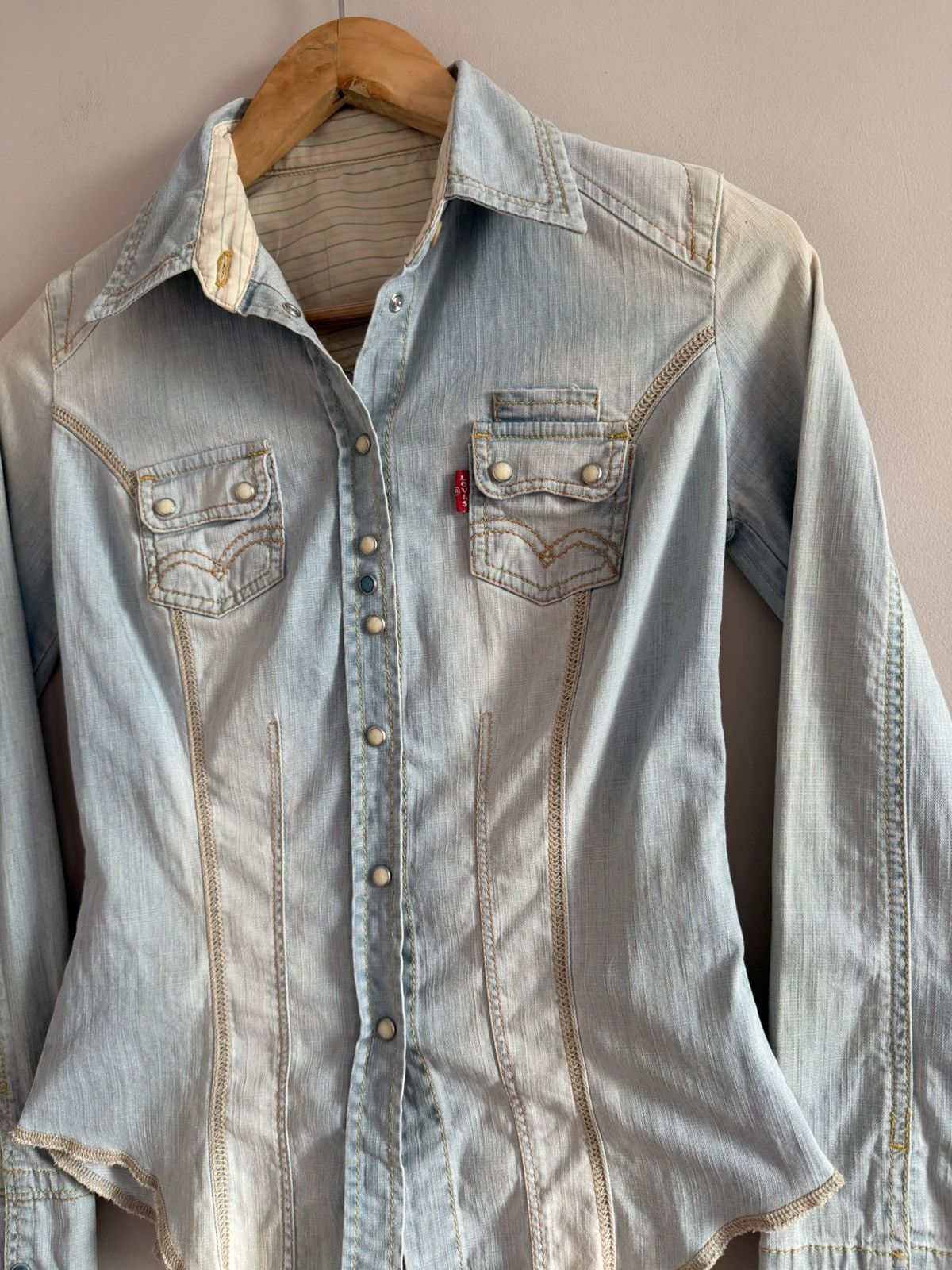 Levi's Levi’s Fitted Western Denim Shirt Size S / US 4 / IT 40 - 4 Thumbnail