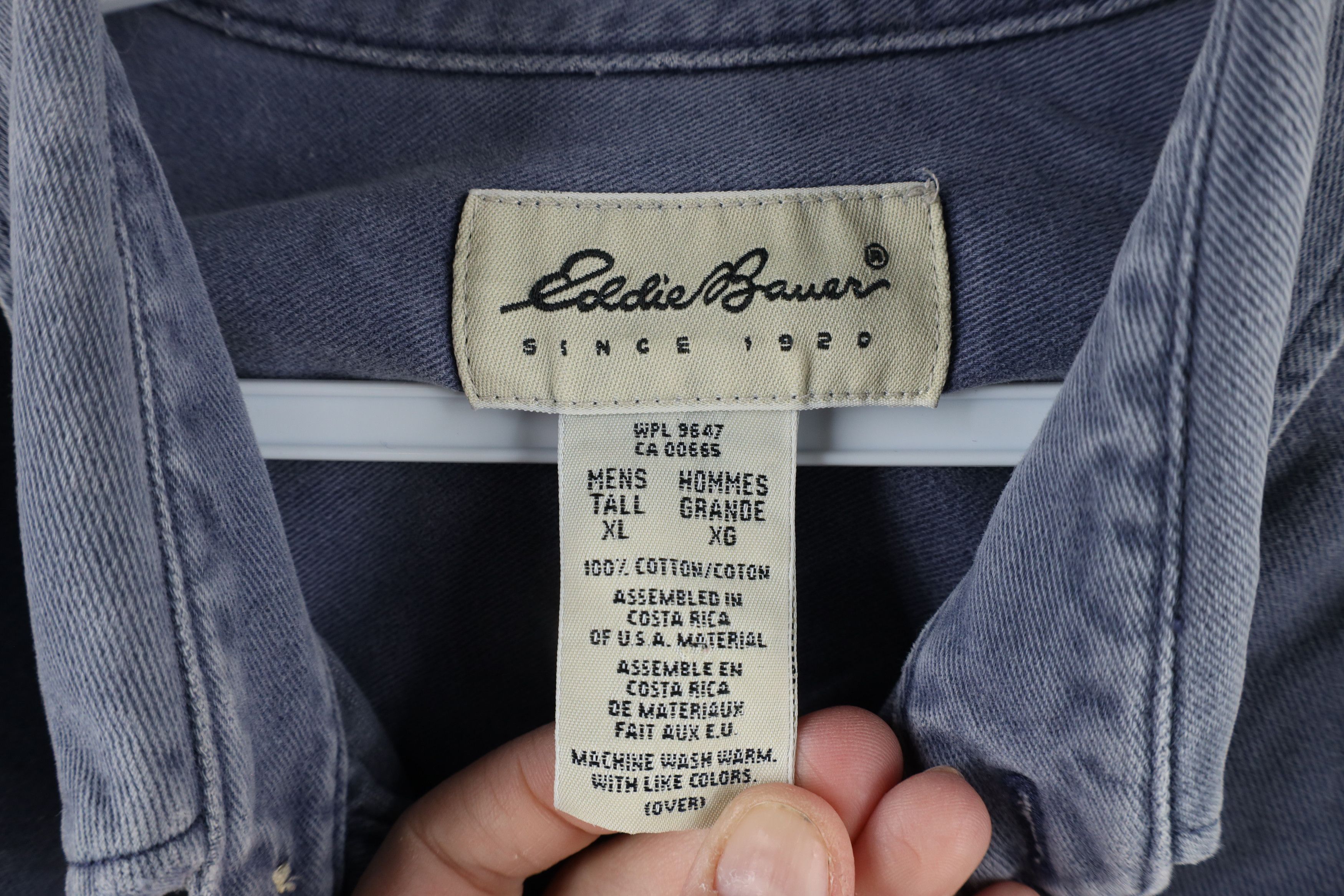 Eddie Bauer × Vintage Vintage 90s Eddie Bauer Thrashed Collared Button Down Shirt Size US XL / EU 56 / 4 - 9 Thumbnail
