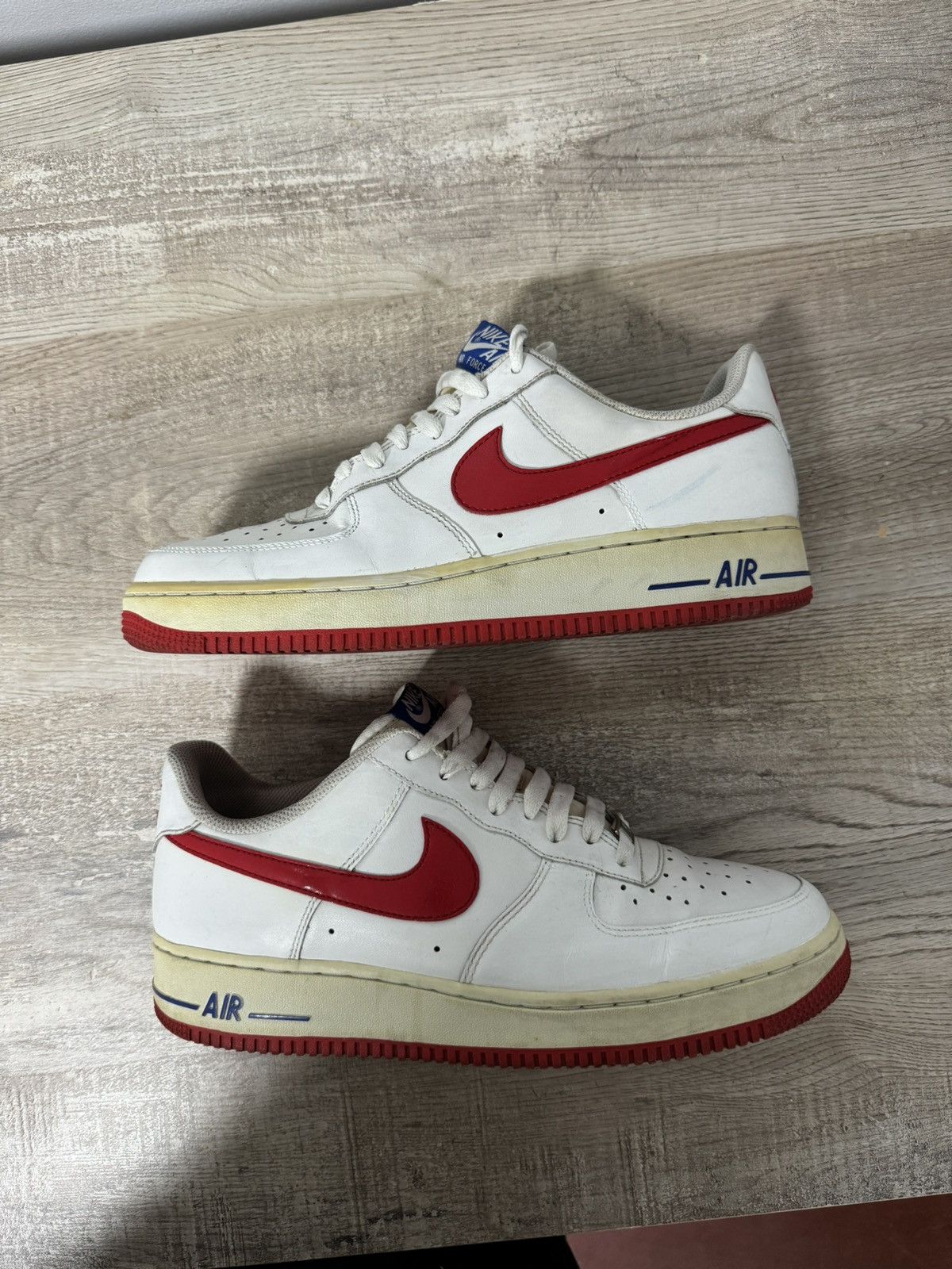 Nike Nike Air Force 1 Low 2012 University Red Size US 9 / EU 42 - 1 Thumbnail
