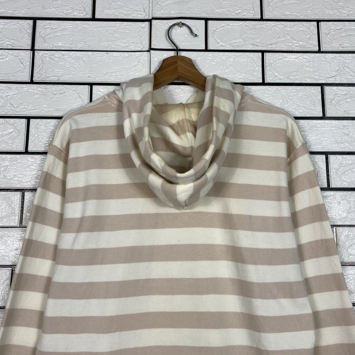 Japanese Brand 📌Vintage Hoodie Striped Design Uniqlo Cartoon Japan Size US L / EU 52-54 / 3 - 10 Thumbnail
