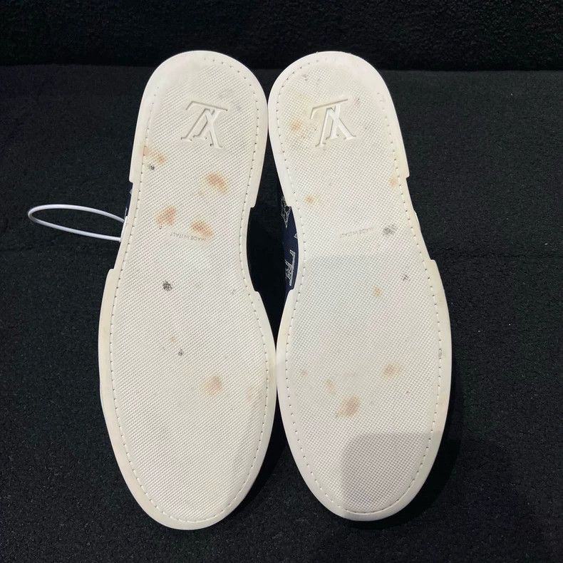 Louis Vuitton Louis Vuitton High-top sneakers Size US 7 / EU 40 - 6 Thumbnail