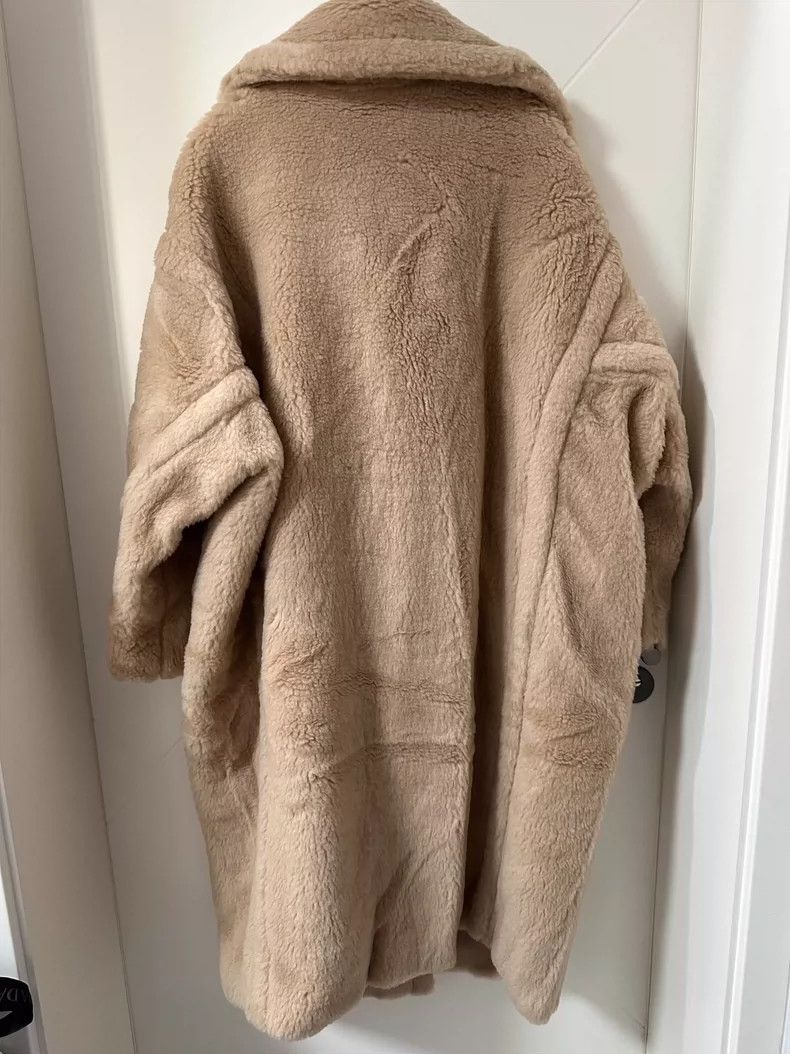 Max Mara Max Mara Cream teddy coat Size M / US 6-8 / IT 42-44 - 2 Thumbnail