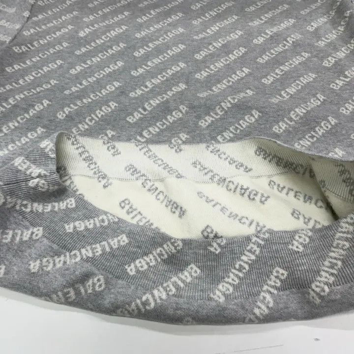 Balenciaga Balenciaga Balenciaga Logo Print Long Sleeve Sweater -2507 Size US S / EU 44-46 / 1 - 7 Thumbnail