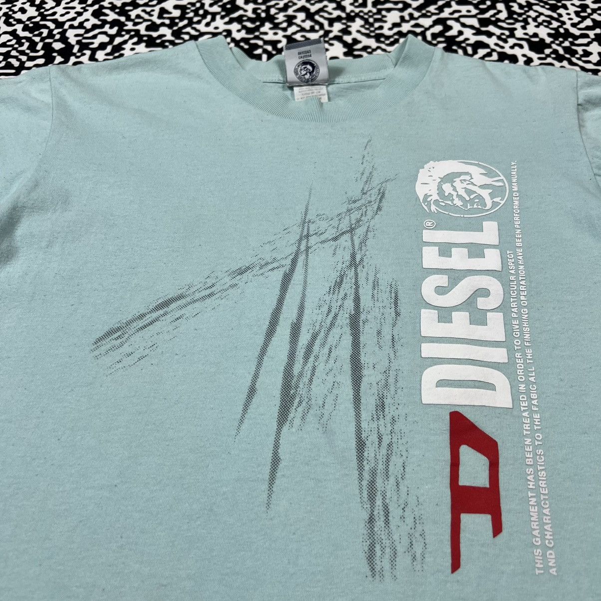 Diesel Vintage 90s Diesel Japanese Big Logo Abstract Print T-shirt Size M / US 6-8 / IT 42-44 - 11 Thumbnail