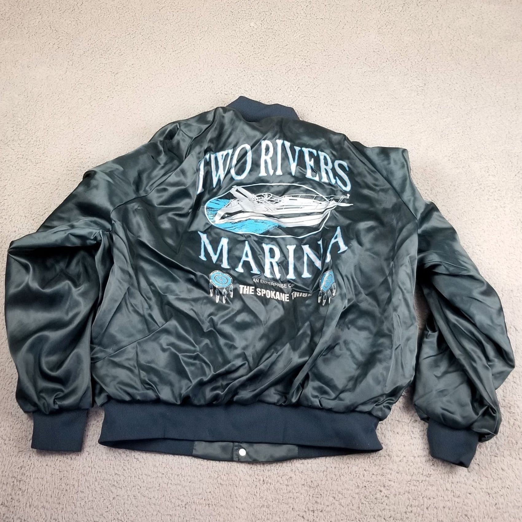 Vintage VINTAGE Tribal Satin Bomber Jacket Men XL Tribal Spokane Tribe Two Rivers Marina Boats 80s 90s Size US XL / EU 56 / 4 - 2 Thumbnail