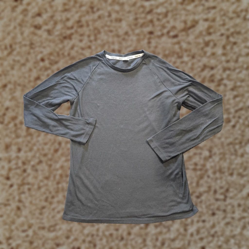 Vintage Wilt Born Top Womens Medium Gray Thermal Waffle Knit Base Layer Long Sleeve Casual Shirt M Gray Thermal Waffle Knit Base Layer Casual Women’s Shirt Size M / US 6-8 / IT 42-44 - 1 Thumbnail