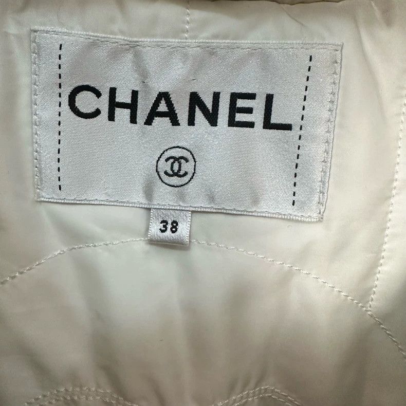 Chanel Chanel Embossed full-printed letter logo bow streamer down Size XS / US 0-2 / IT 36-38 - 5 Thumbnail