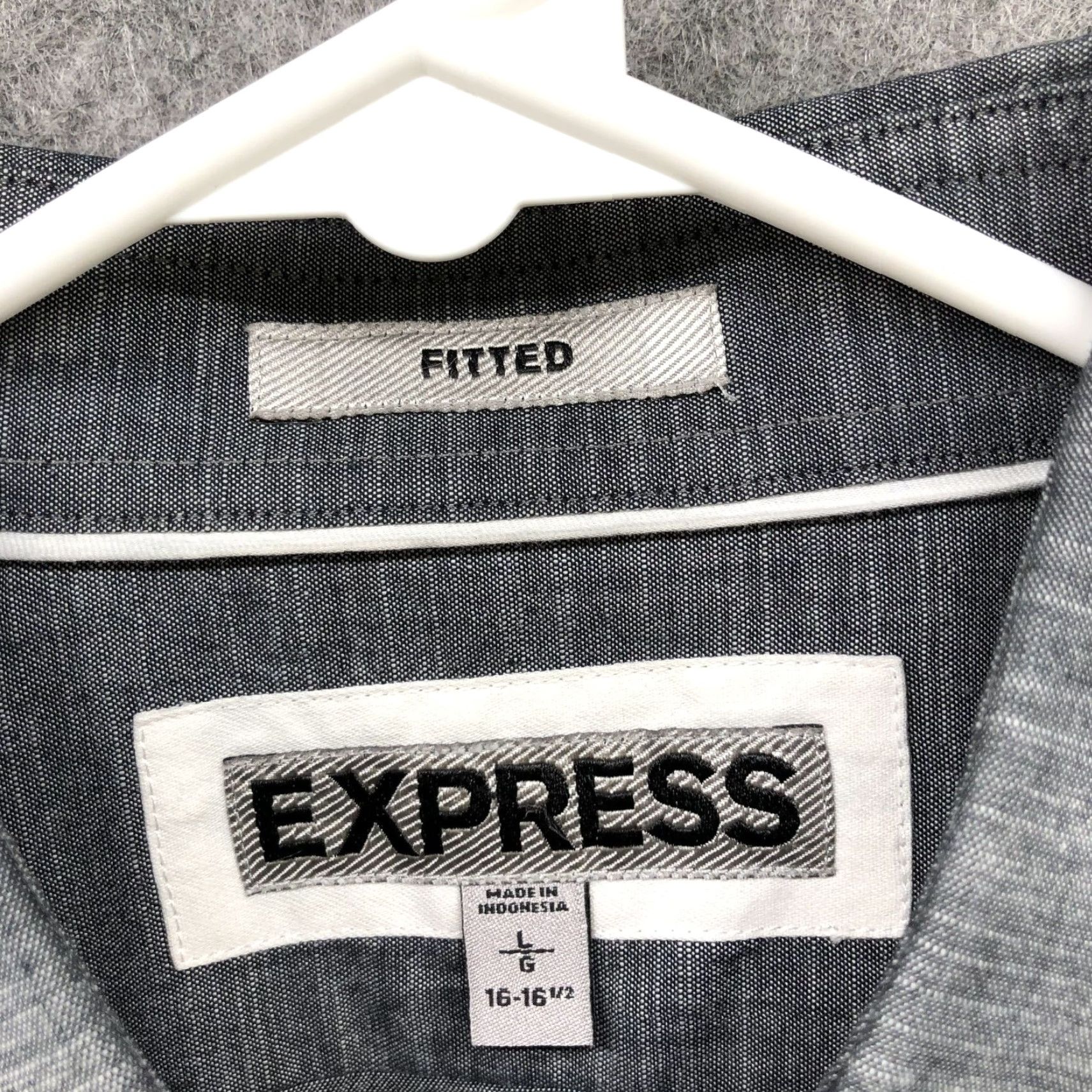Express Express Button Down Shirt Mens L Gray Long Sleeve Cotton Utility Slim Classic Pockets Size US L / EU 52-54 / 3 - 6 Thumbnail