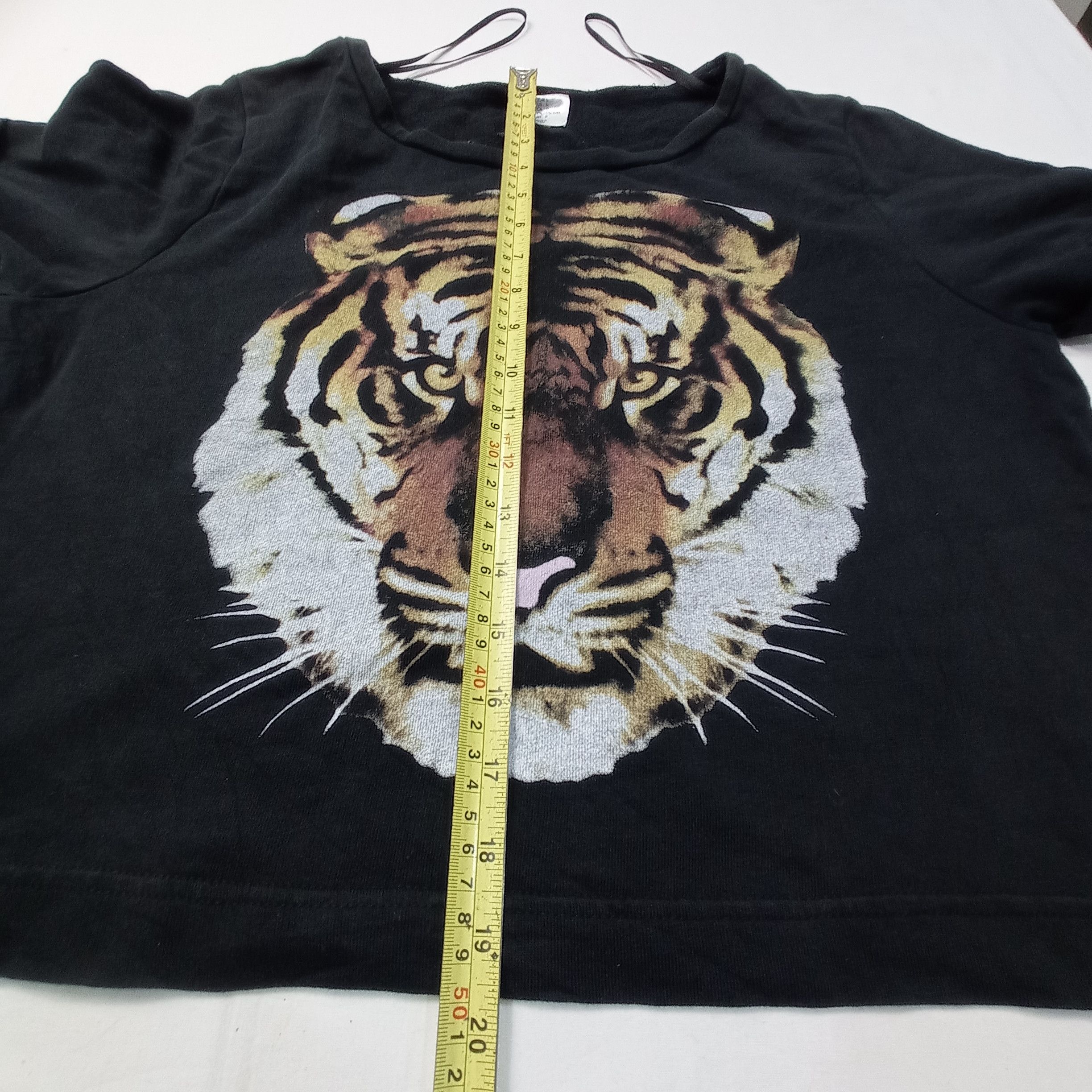 Divided Divided X H&M Tiger Logo Crop Top Shirt Size L / US 10 / IT 46 - 12 Thumbnail