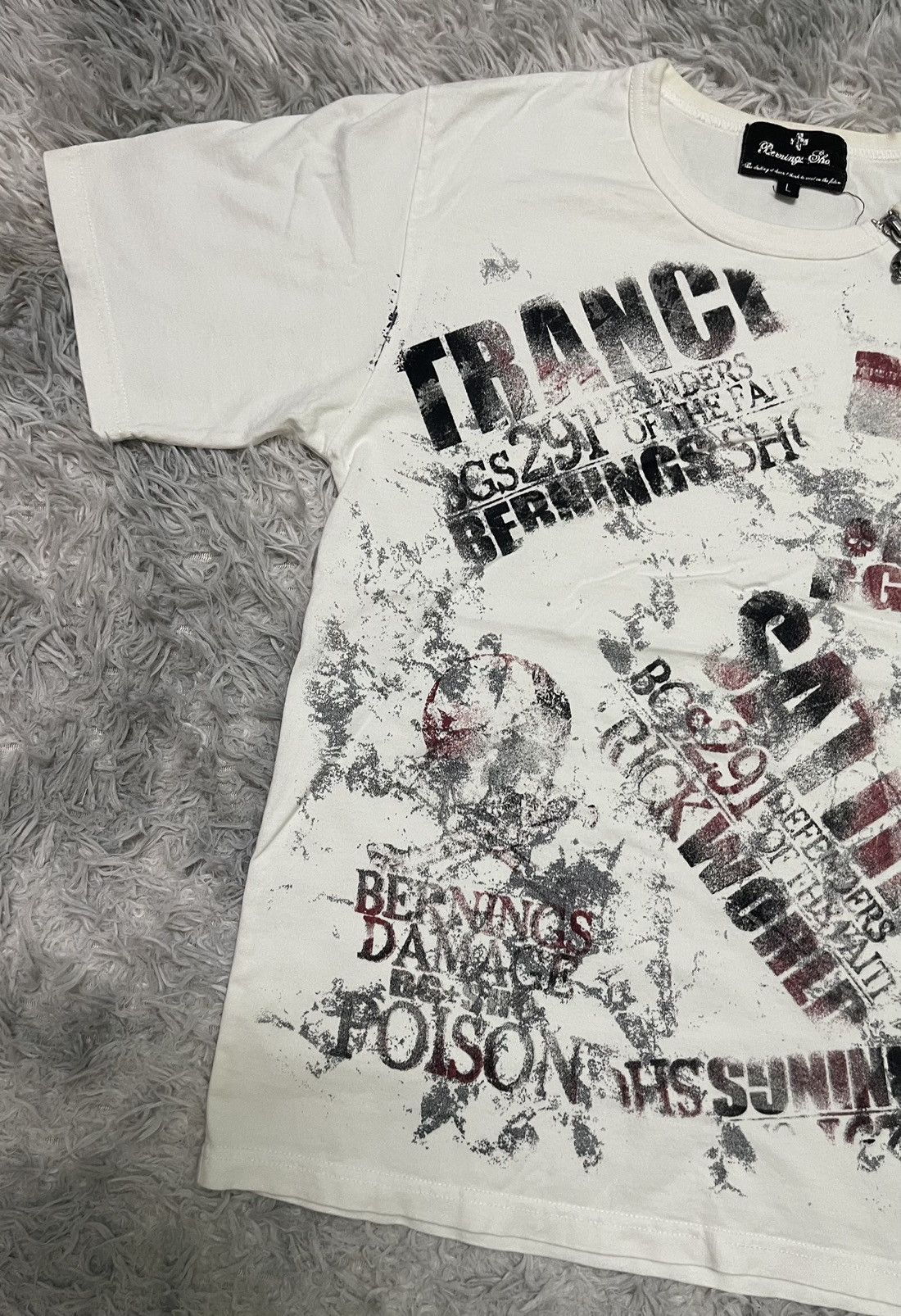 If Six Was Nine VINTAGE SEDITIONARIES BEARNING SHO SHORT SLEEVE SHIRT ZIPPER Size US S / EU 44-46 / 1 - 3 Thumbnail