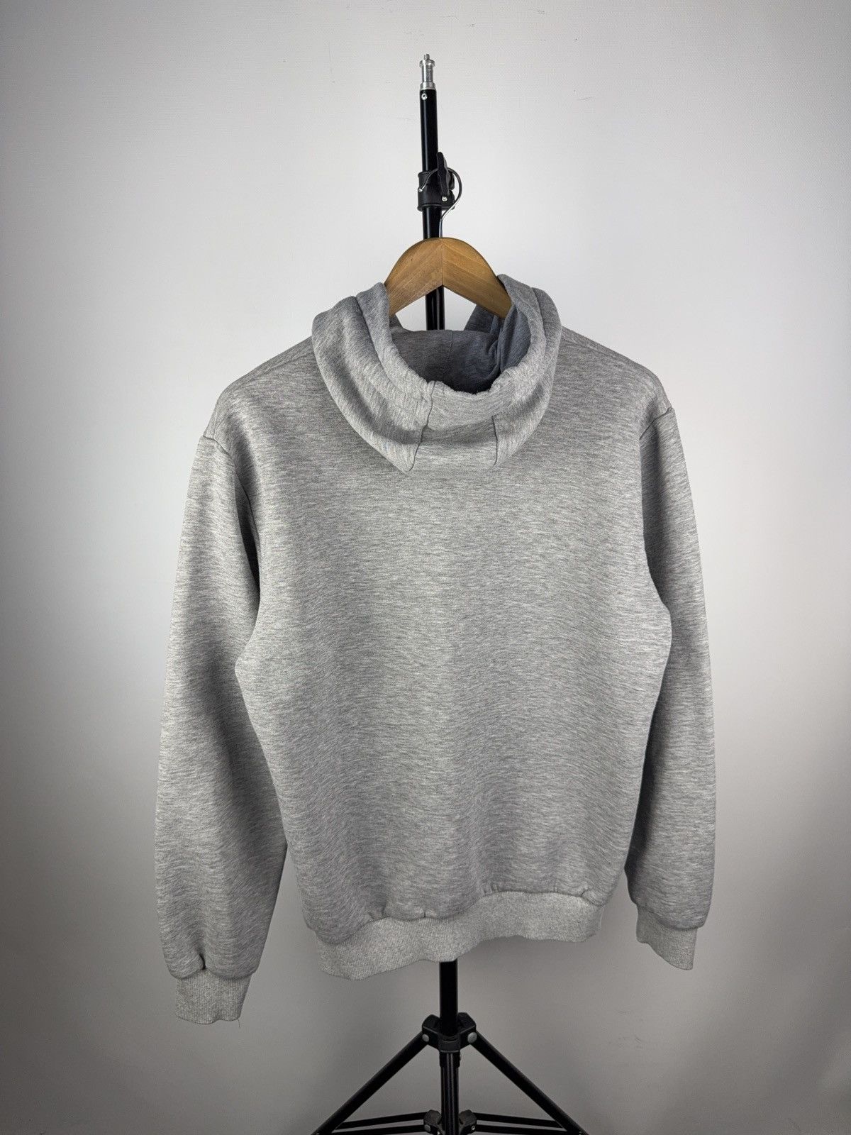 Giorgio Armani Vintage 00s Italy Giorgio Armani Hoodie Grey 3D Gold Logo Size US M / EU 48-50 / 2 - 6 Thumbnail