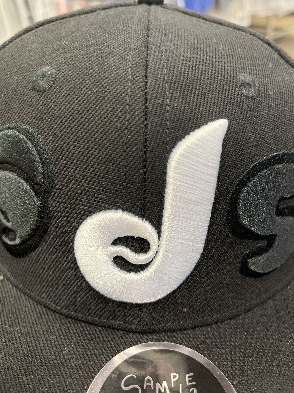 Other Sample Hugs Dude Era Glausangeles Fitted size 7 1/8 Size ONE SIZE - 2 Thumbnail