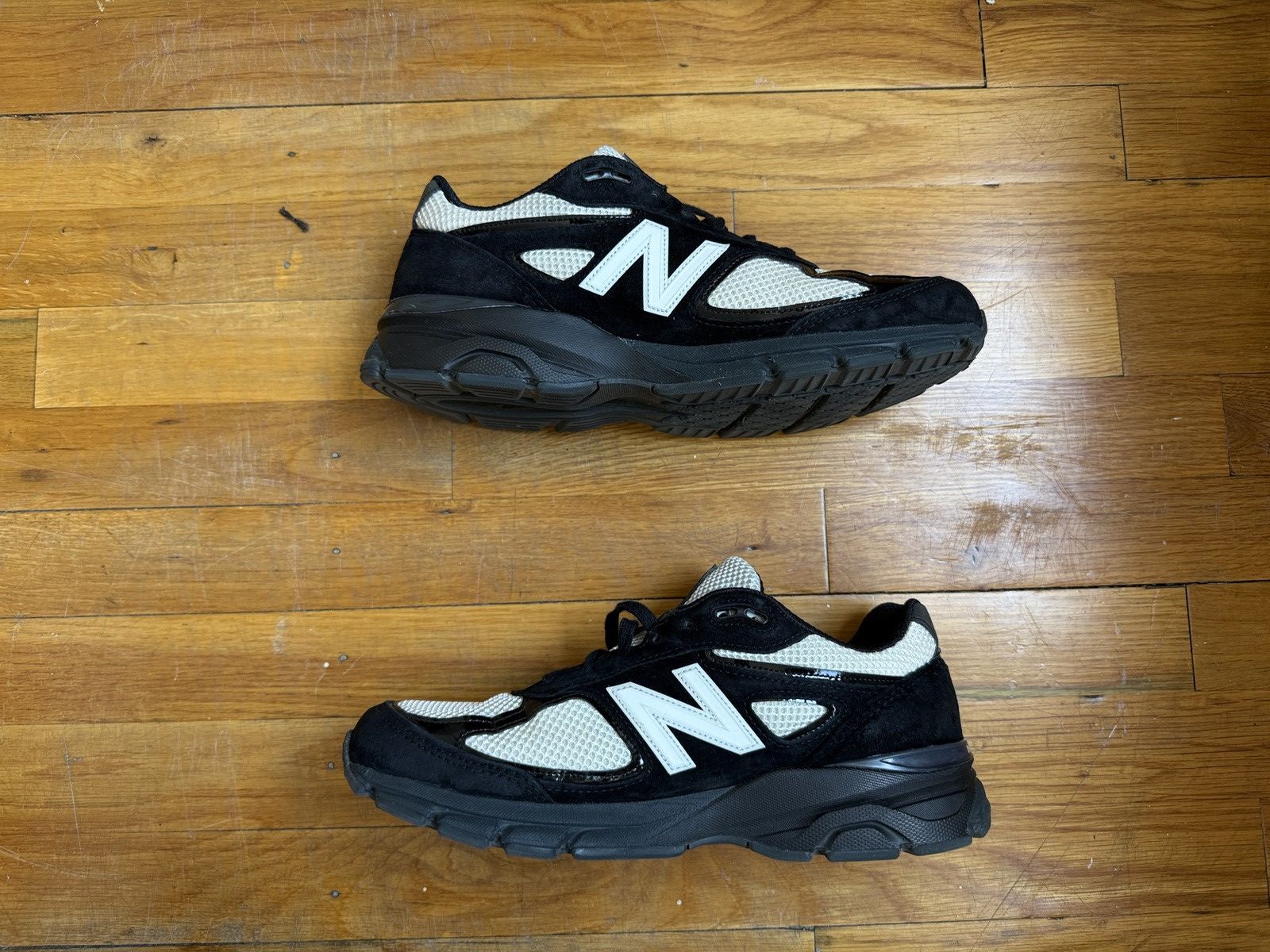 New Balance New Balance 990v4 MiUSA Joe Freshgoods 1998 Outro Size US 9.5 / EU 42-43 - 3 Thumbnail