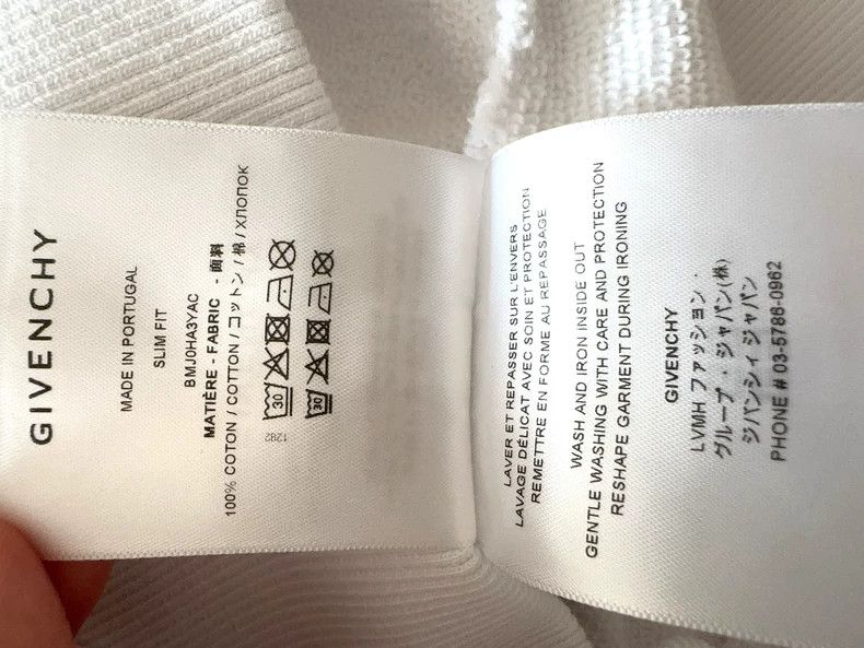 Givenchy Givenchy White Round Neck Letter Logo Hoodie Size US M / EU 48-50 / 2 - 7 Thumbnail