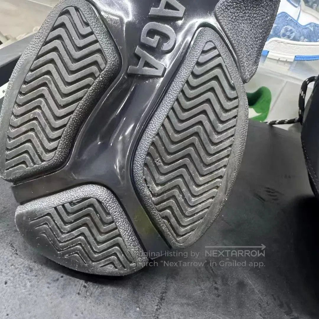 Balenciaga Black Low-Top Sneakers Size 10. Size US 10 / EU 43 - 7 Thumbnail