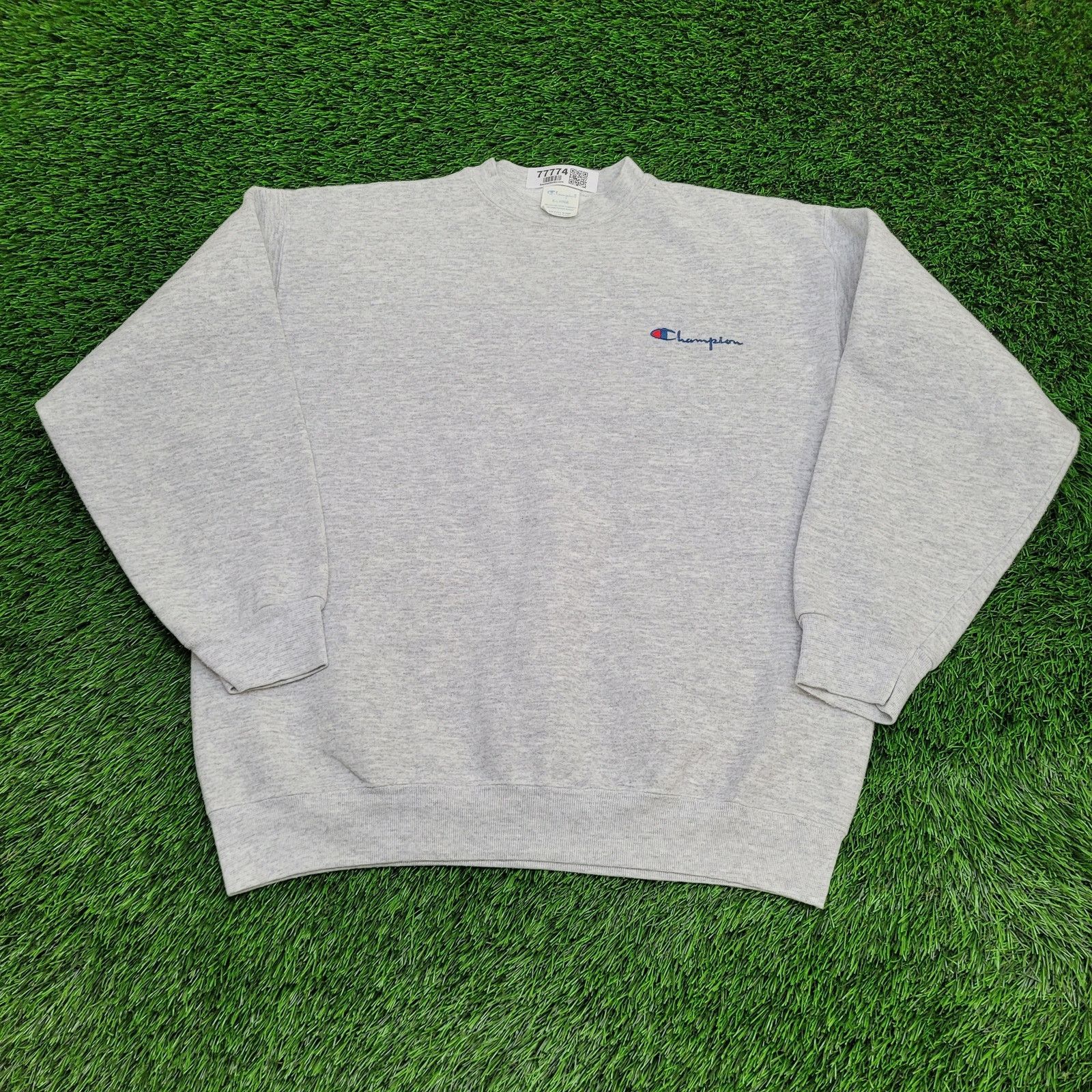 Champion Vintage 80s Champion Sweatshirt Womens XL 24x26 Script Logo Size XL / US 12-14 / IT 48-50 - 1 Thumbnail