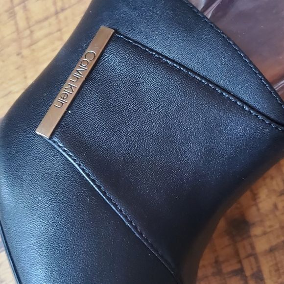 Calvin Klein Calvin Klein Grecia Black Leather Sz. 10 Heeled Mules Shoes Size US 10 / IT 40 - 4 Thumbnail