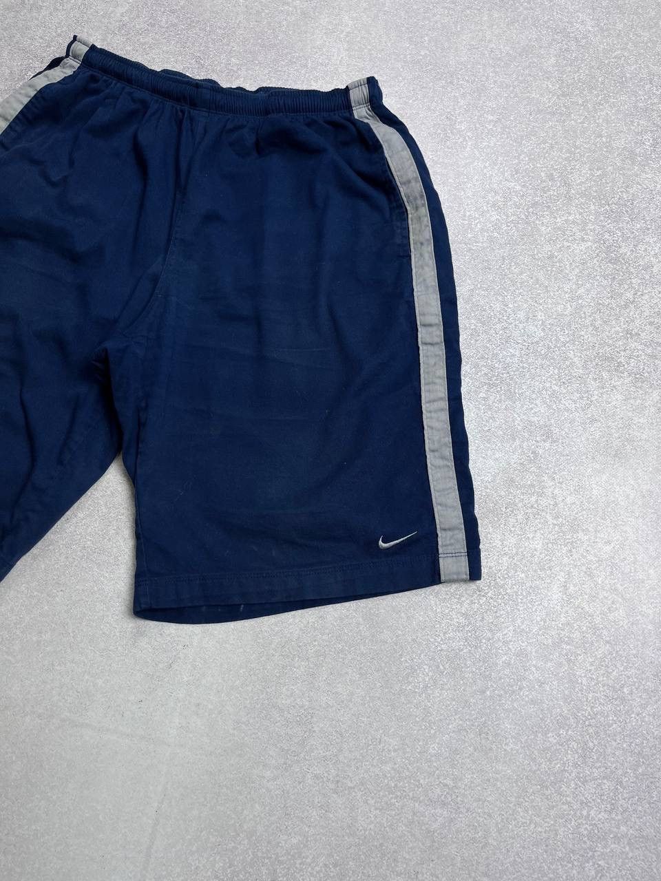 Nike × Vintage Vintage Nike Swoosh Sportwear Runng Short y2K L Size US 34 / EU 50 - 2 Thumbnail