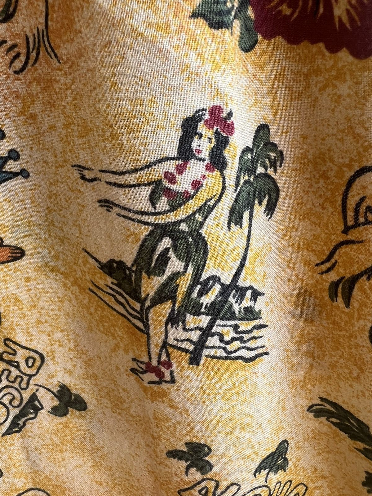 Vintage Resocha JAL Japan Hula Girl Oversized Rayon Hawaiian Size US L / EU 52-54 / 3 - 17 Thumbnail