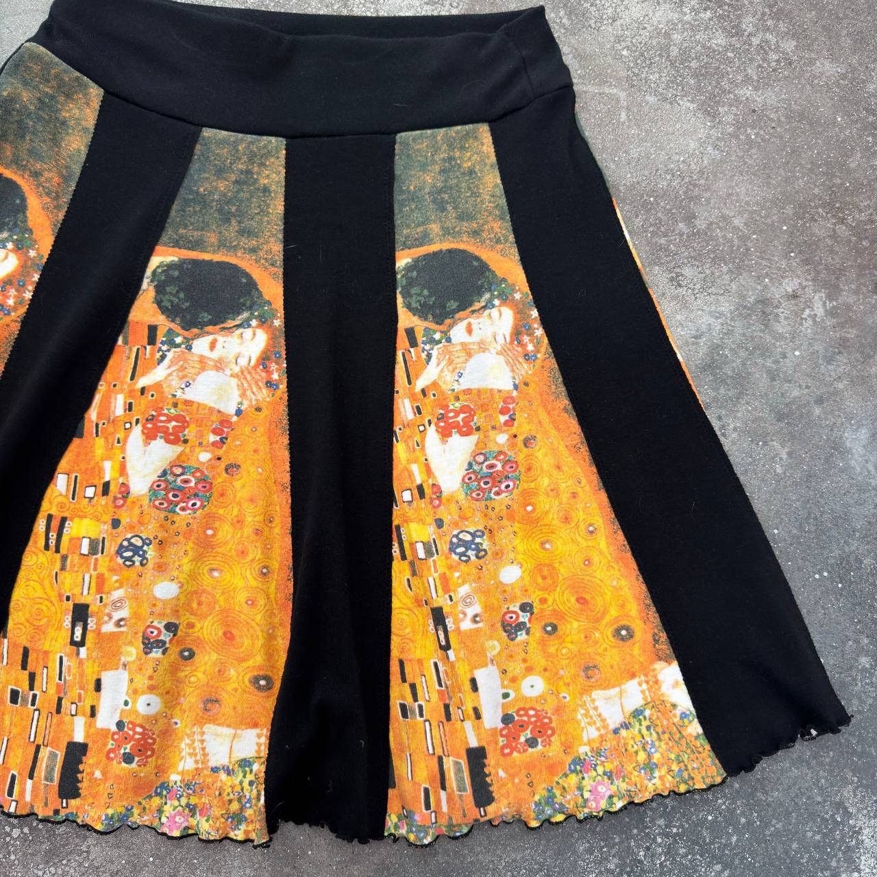 20471120 × Japanese Brand Vintage Art Printed Y2K A-Line Skirt Size 28" / US 6 / IT 42 - 3 Thumbnail