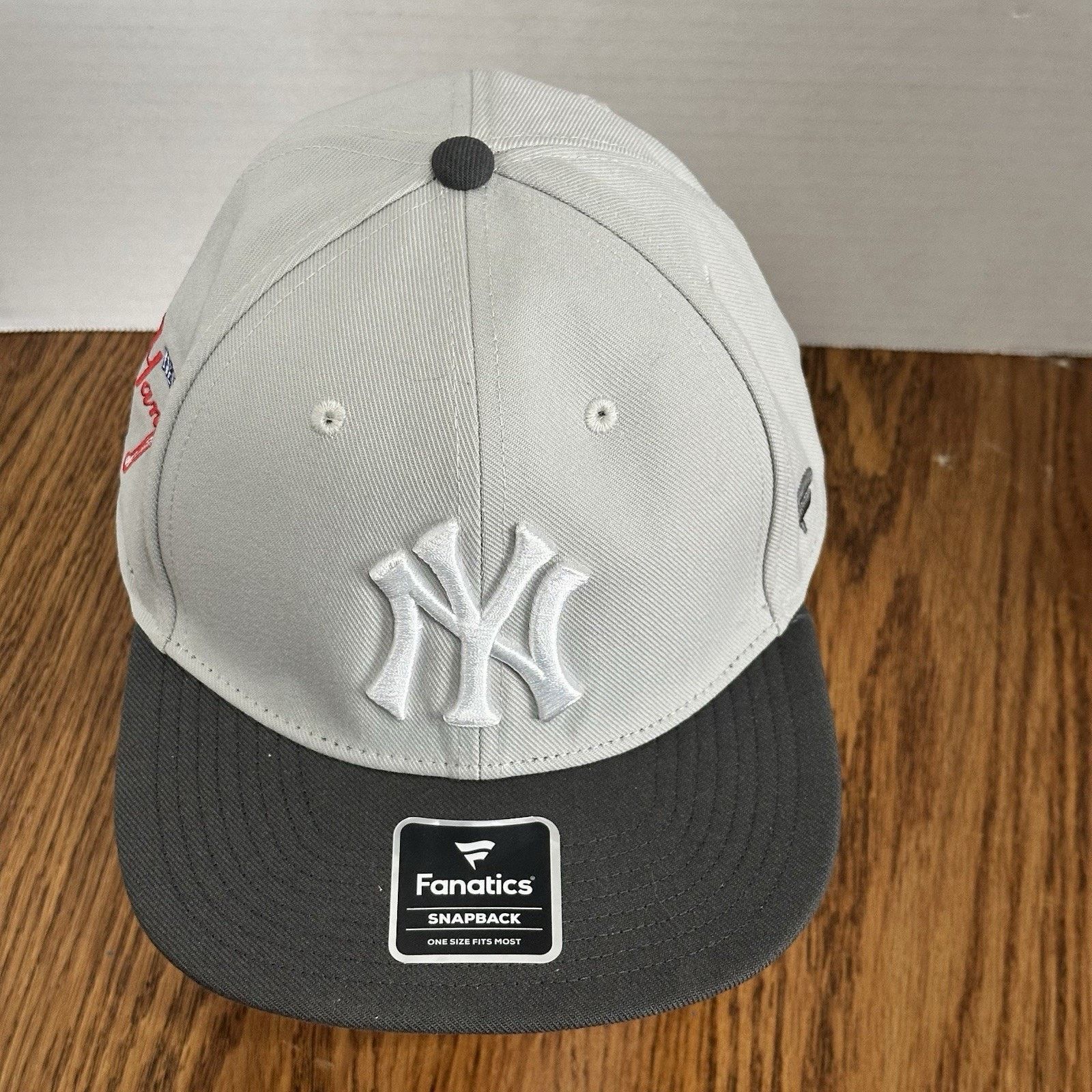 MLB New York Yankees Fanatics Snapback Adjustable One Size Hat Size ONE SIZE - 1 Thumbnail
