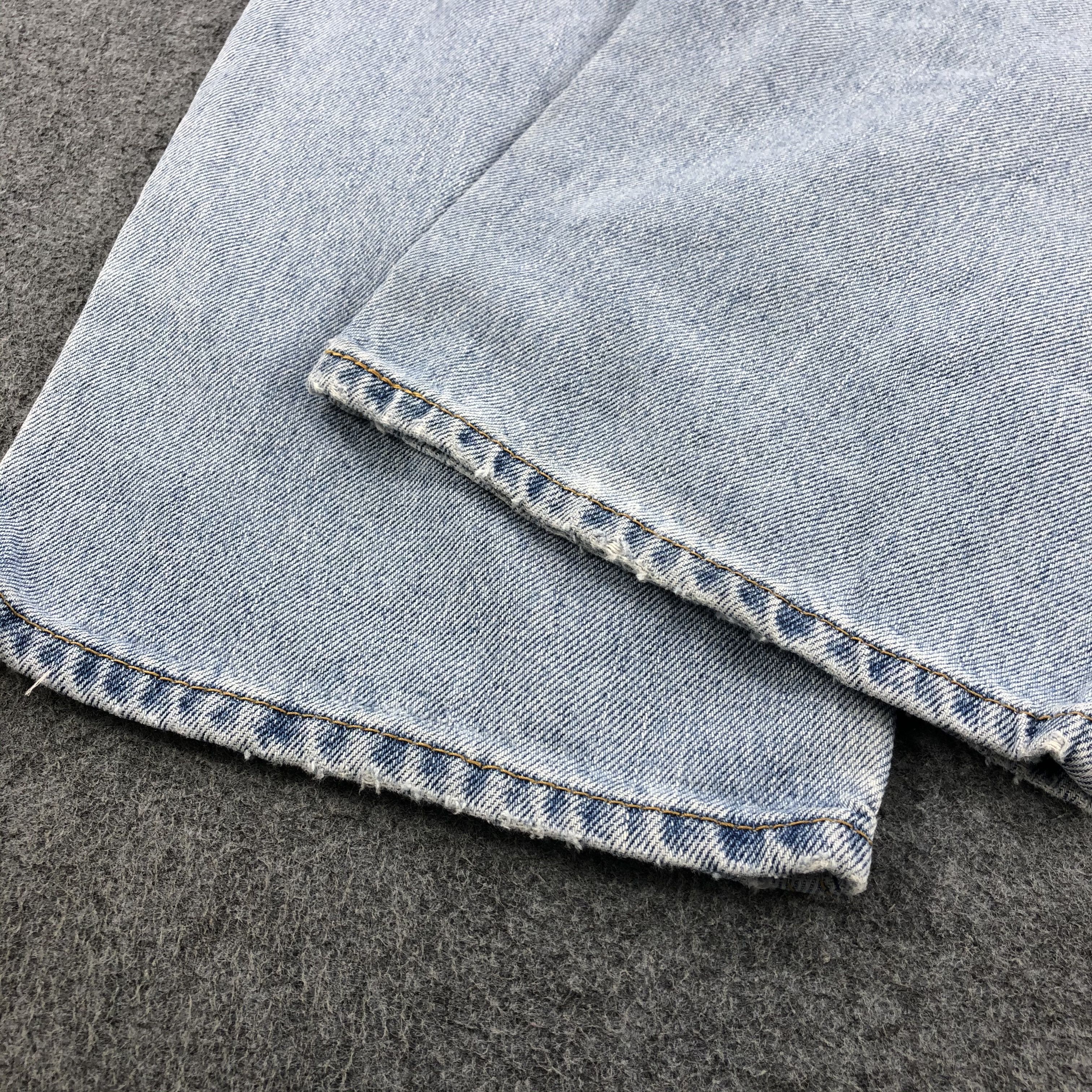 Levi's Vintage Levis Jeans Lot 550 Light Wash Denim-J963 Size US 39 - 6 Thumbnail