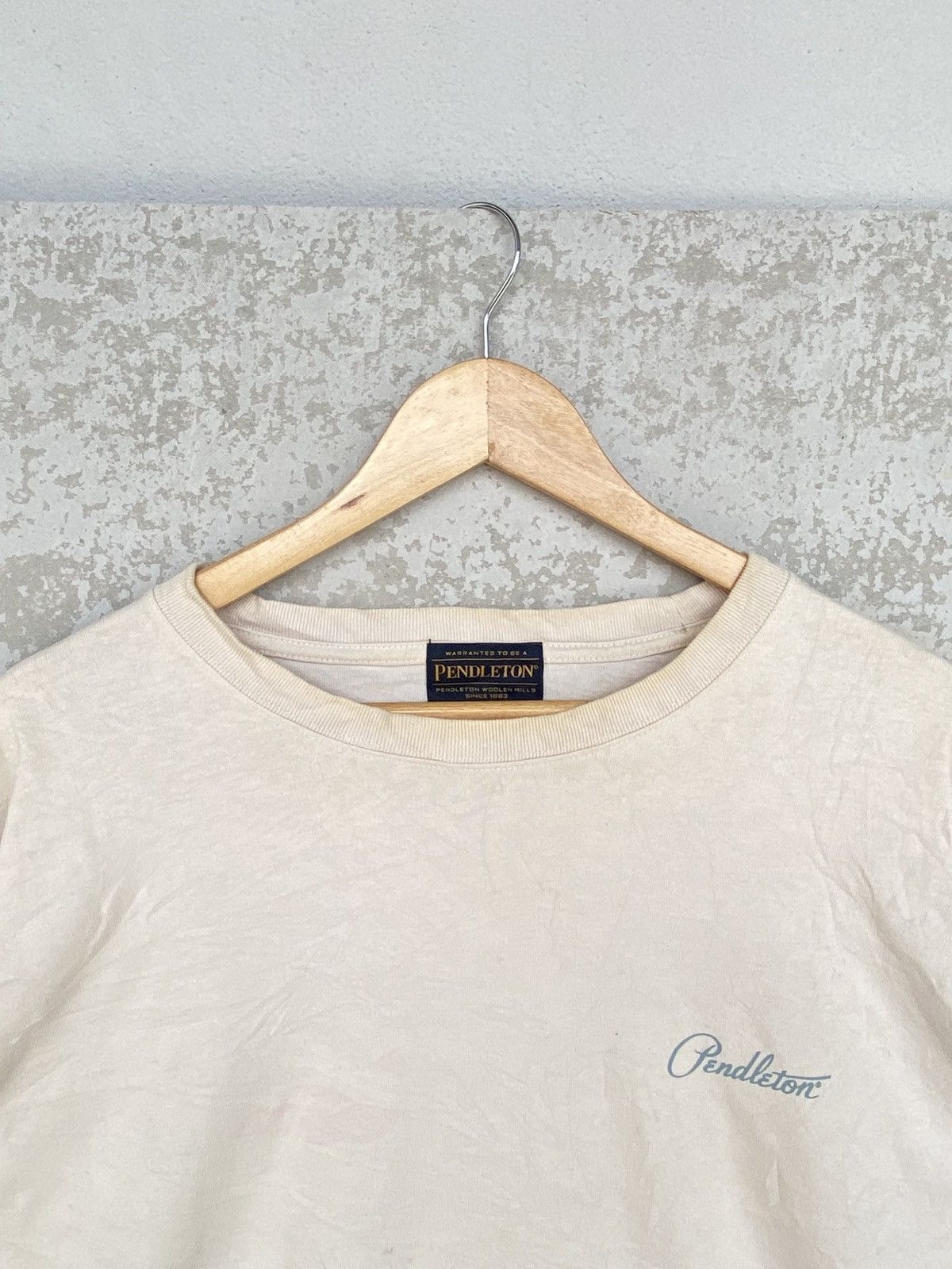 Other Vintage Pindleton Big Printed Crewneck Sweatshirt White Size US XL / EU 56 / 4 - 4 Thumbnail