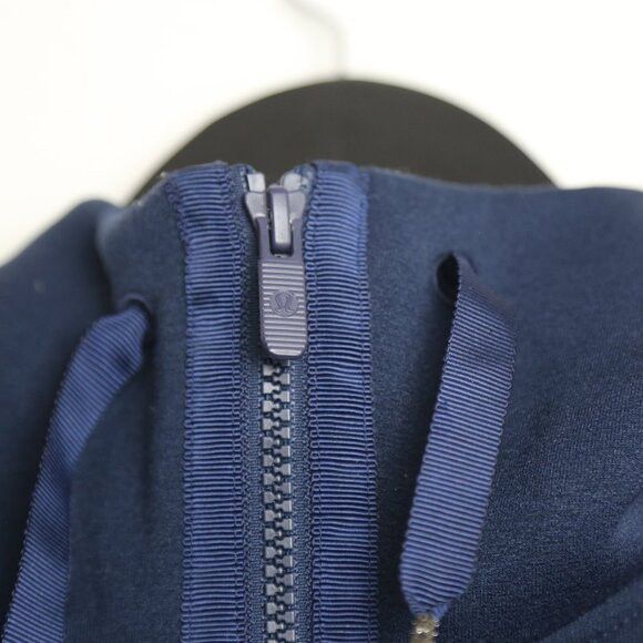 Lululemon Lululemon Back To It Full Zip Hoodie Lightweight Sweater Size XS / US 0-2 / IT 36-38 - 4 Thumbnail
