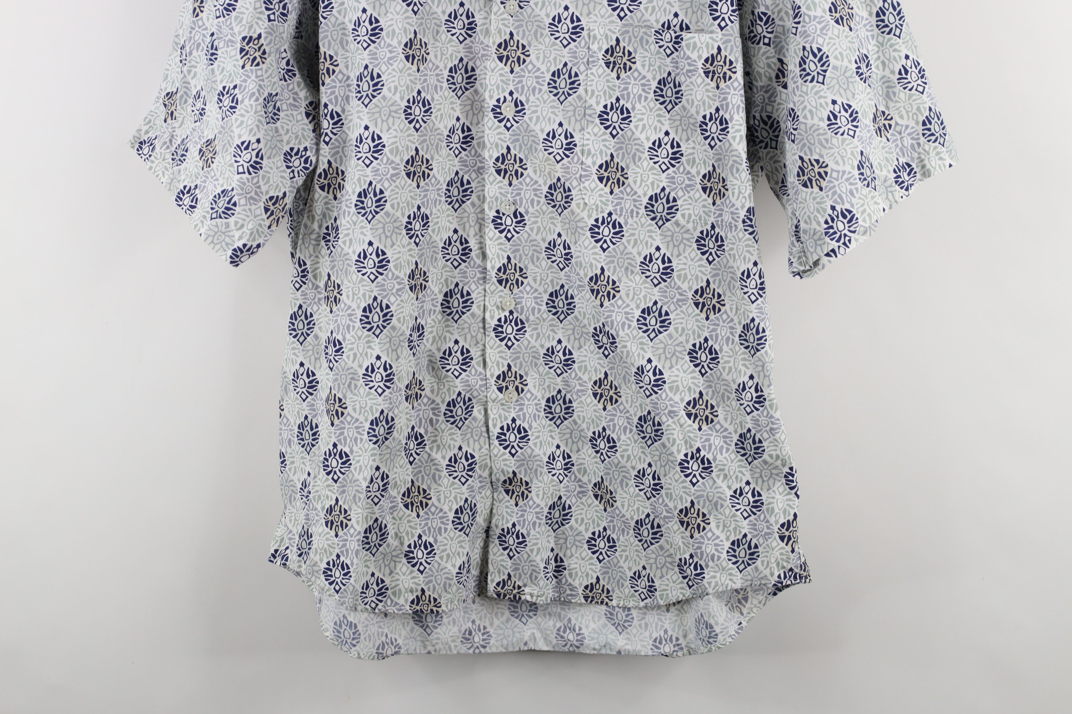Vintage Vintage 90s Streetwear Geometric Luau Beach Button Shirt Size US M / EU 48-50 / 2 - 3 Thumbnail