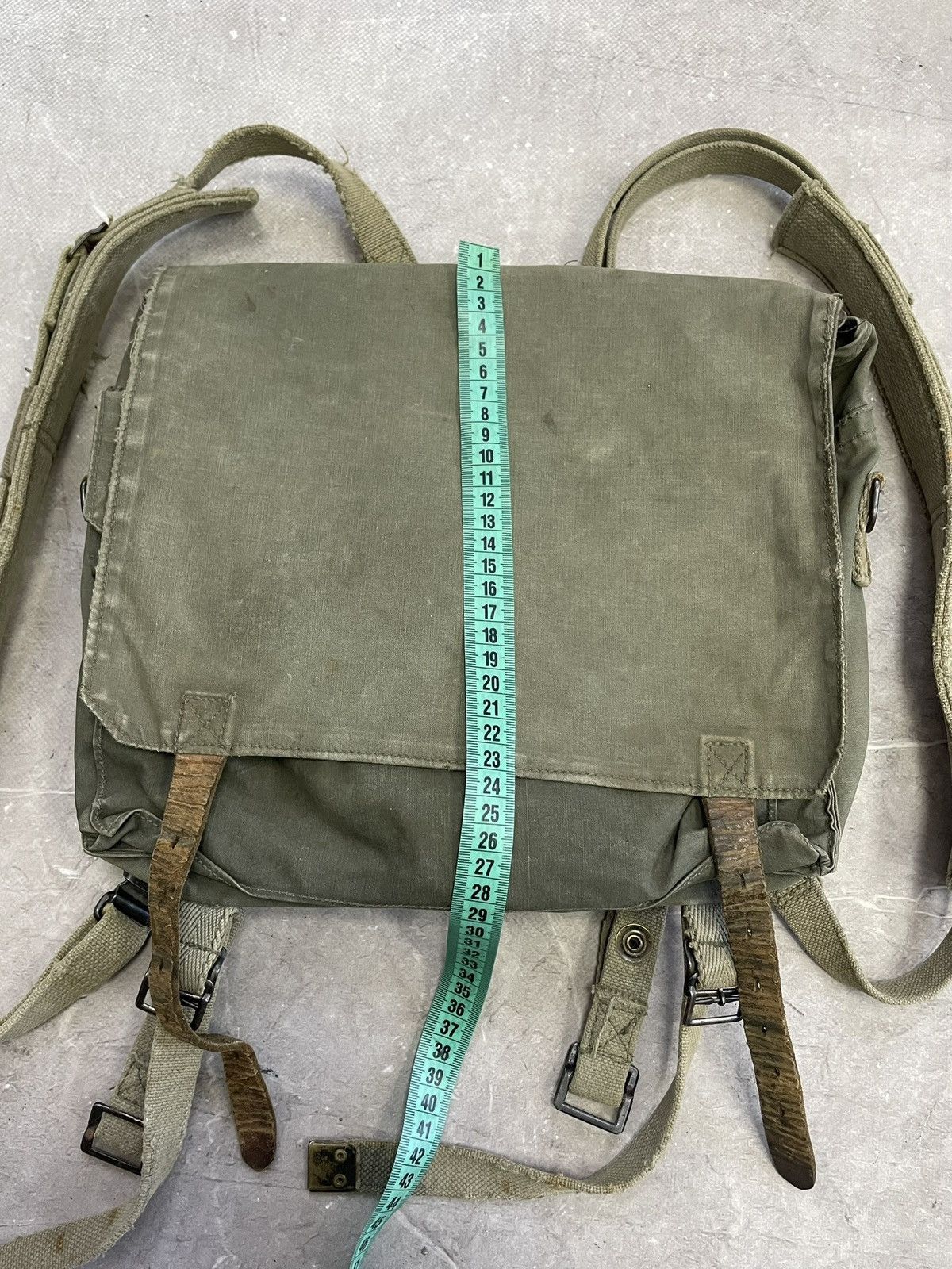 Japanese Brand Vintage military green canvas bag utilitarian army style Size ONE SIZE - 12 Thumbnail