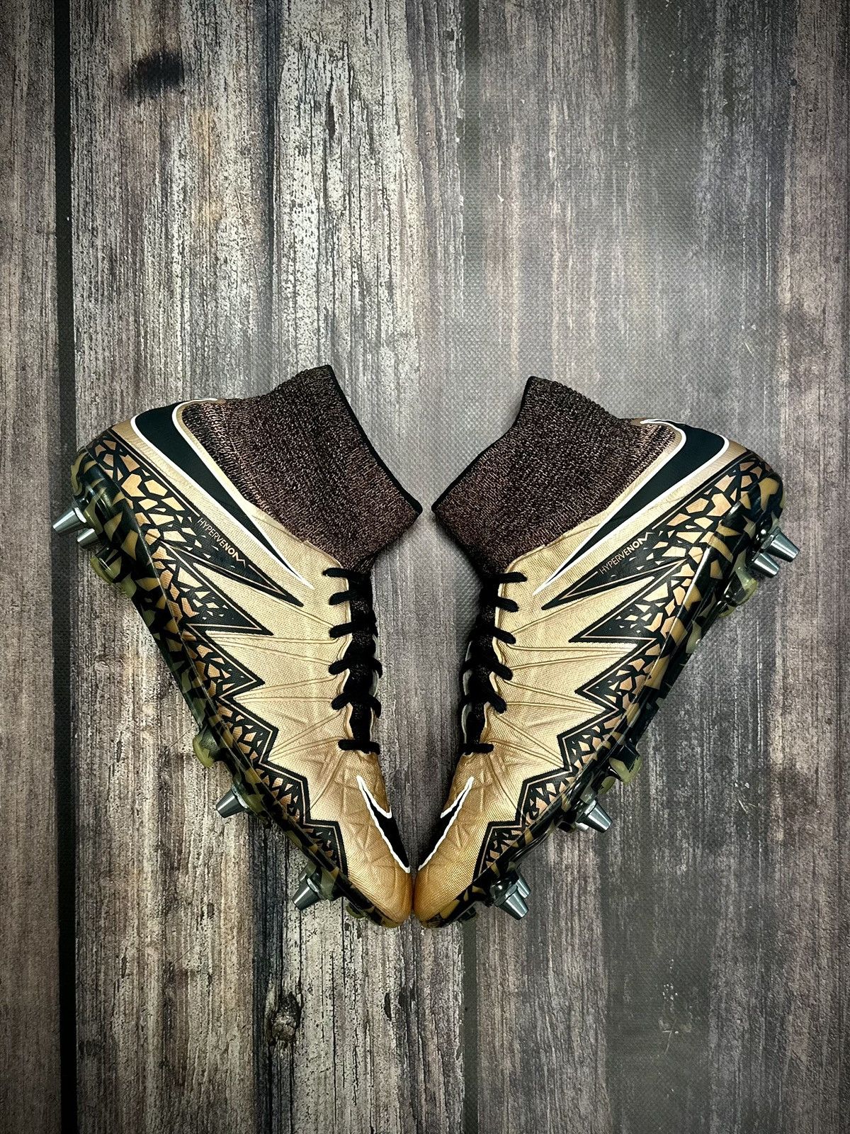 Nike NIKE HYPERVENOM PHANTOM II SG-PRO ELITE SOCCER BOOTS US 9 Size US 9 / EU 42 - 1 Thumbnail