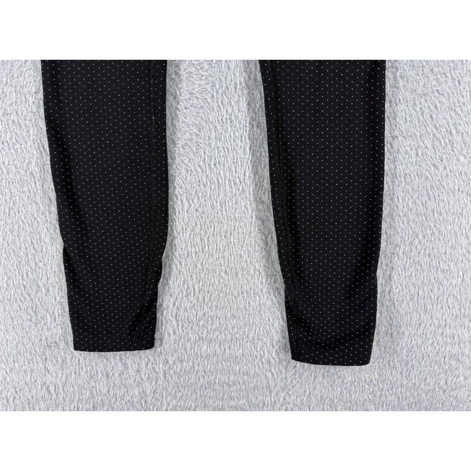 Lululemon Lululemon Wunder Under Pants Womens 4 Black Polka Dot Crop 25" Yoga Gym Casual Size 27" / US 4 / IT 40 - 2 Thumbnail