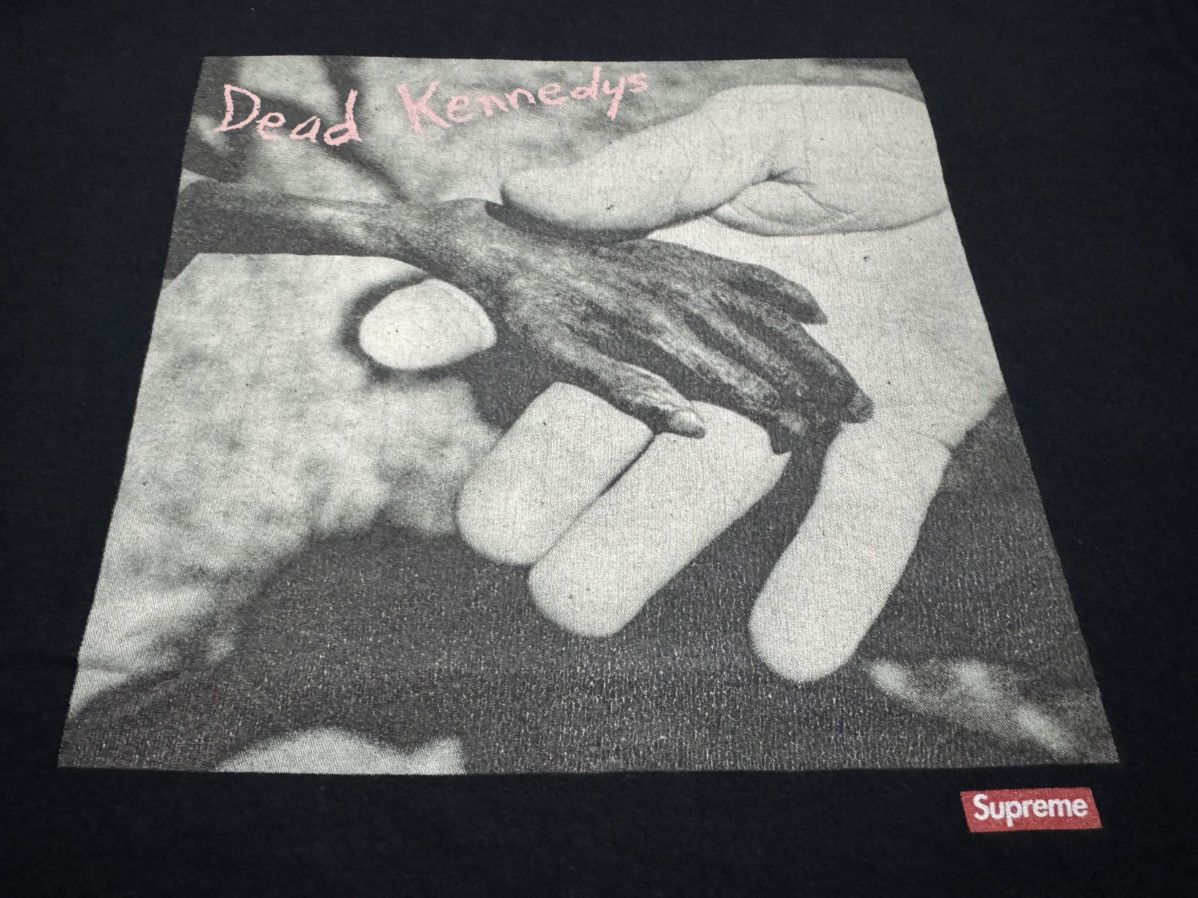 Dead Kennedys × Supreme Supreme x Dead Kennedys Size US M / EU 48-50 / 2 - 3 Thumbnail