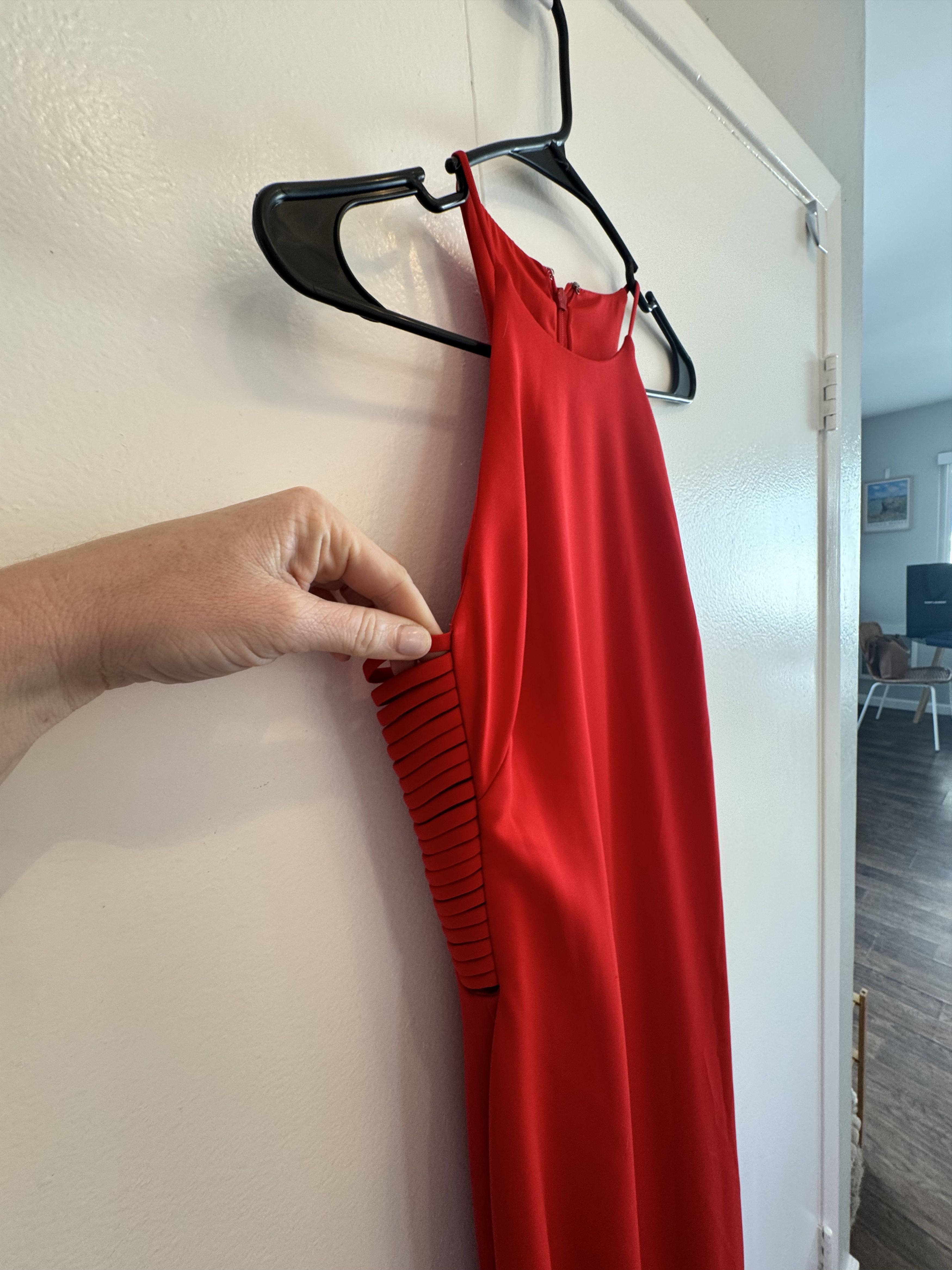 Badgley Mischka Badgley Mischka Collection red halter evening gown. Size XS / US 0-2 / IT 36-38 - 3 Thumbnail