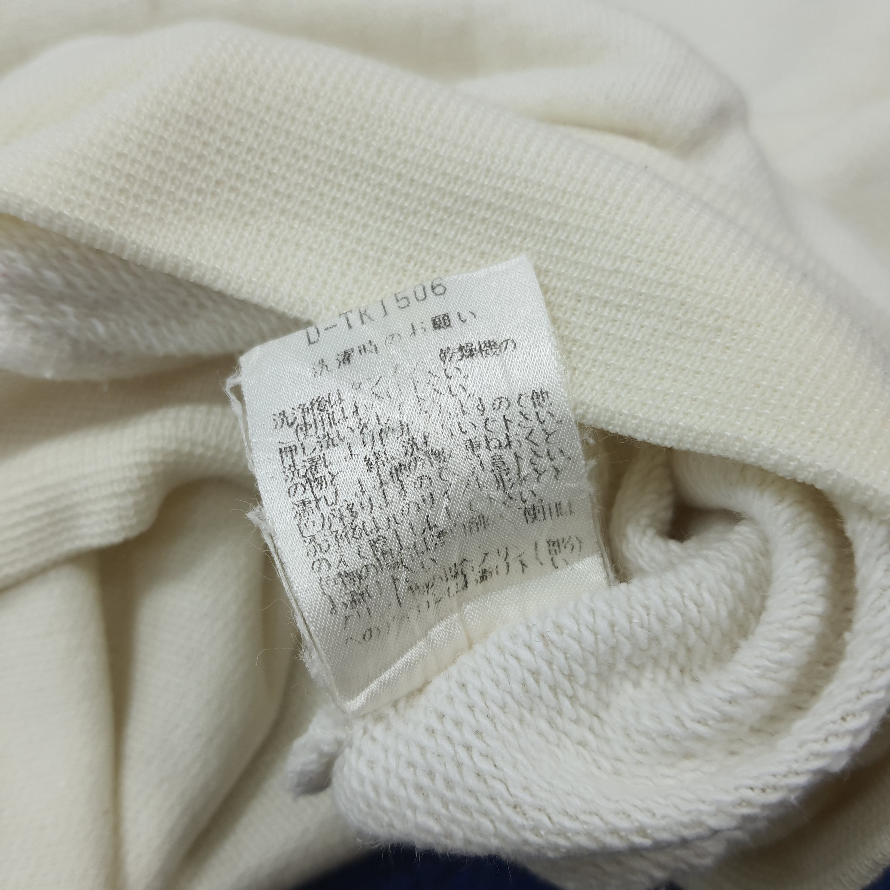 Vintage × Yves Saint Laurent Vintage Yves Saint Laurent On White Embroidery Sweatshirt Size US XS / EU 42 / 0 - 7 Thumbnail