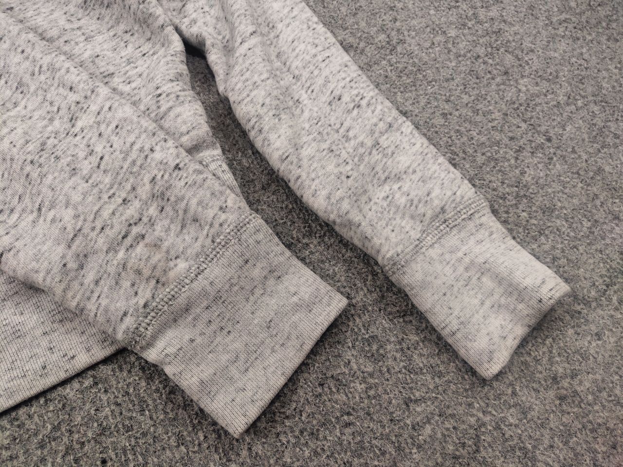 Abercrombie & Fitch Vintage Abercrombie Y2K If six was nine fur Zip Hoodie Size US S / EU 44-46 / 1 - 9 Thumbnail