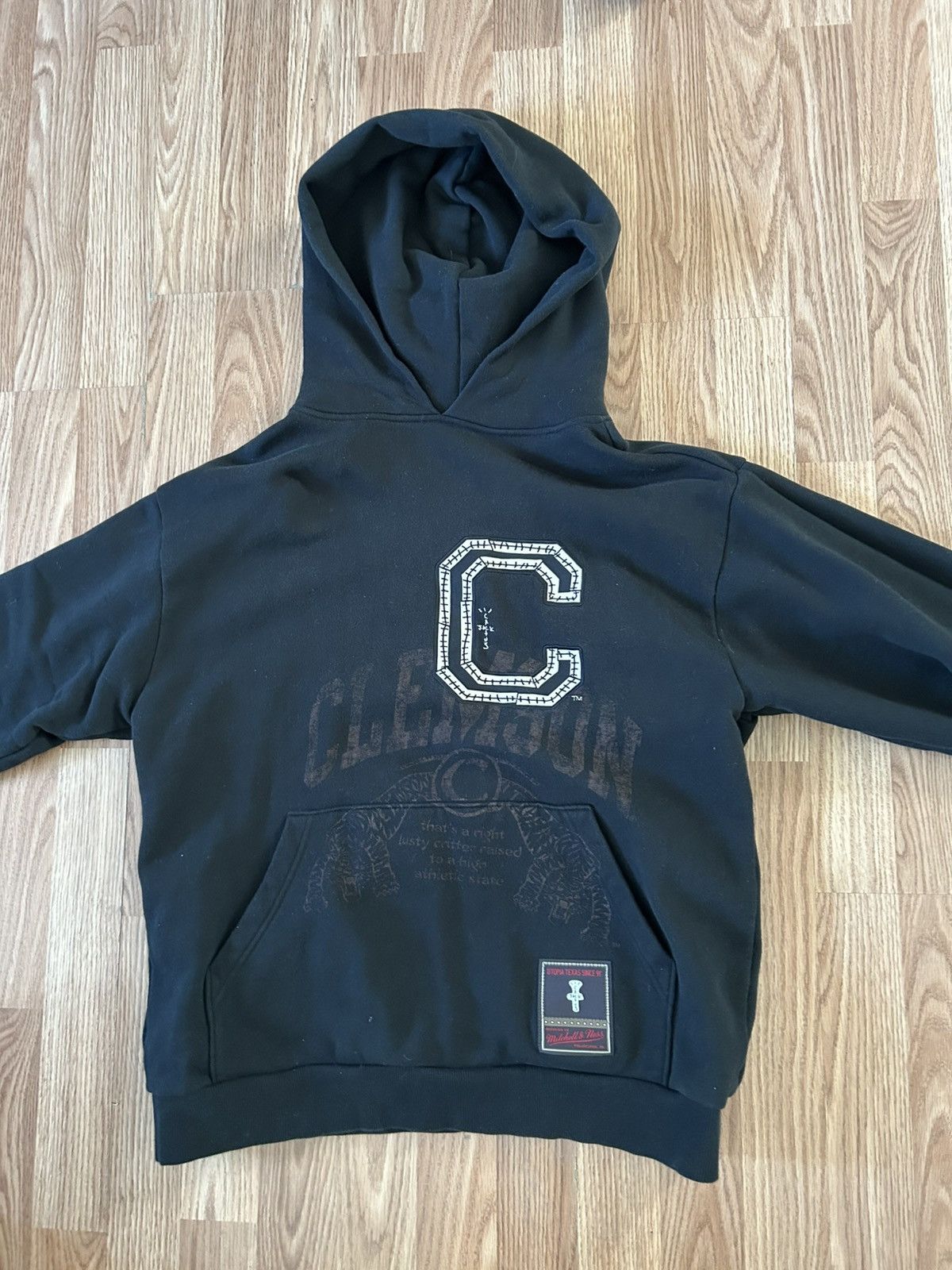 Travis Scott Travis Scott Mitchell & Ness Clemson Tigers Hoodie Size US M / EU 48-50 / 2 - 1 Thumbnail