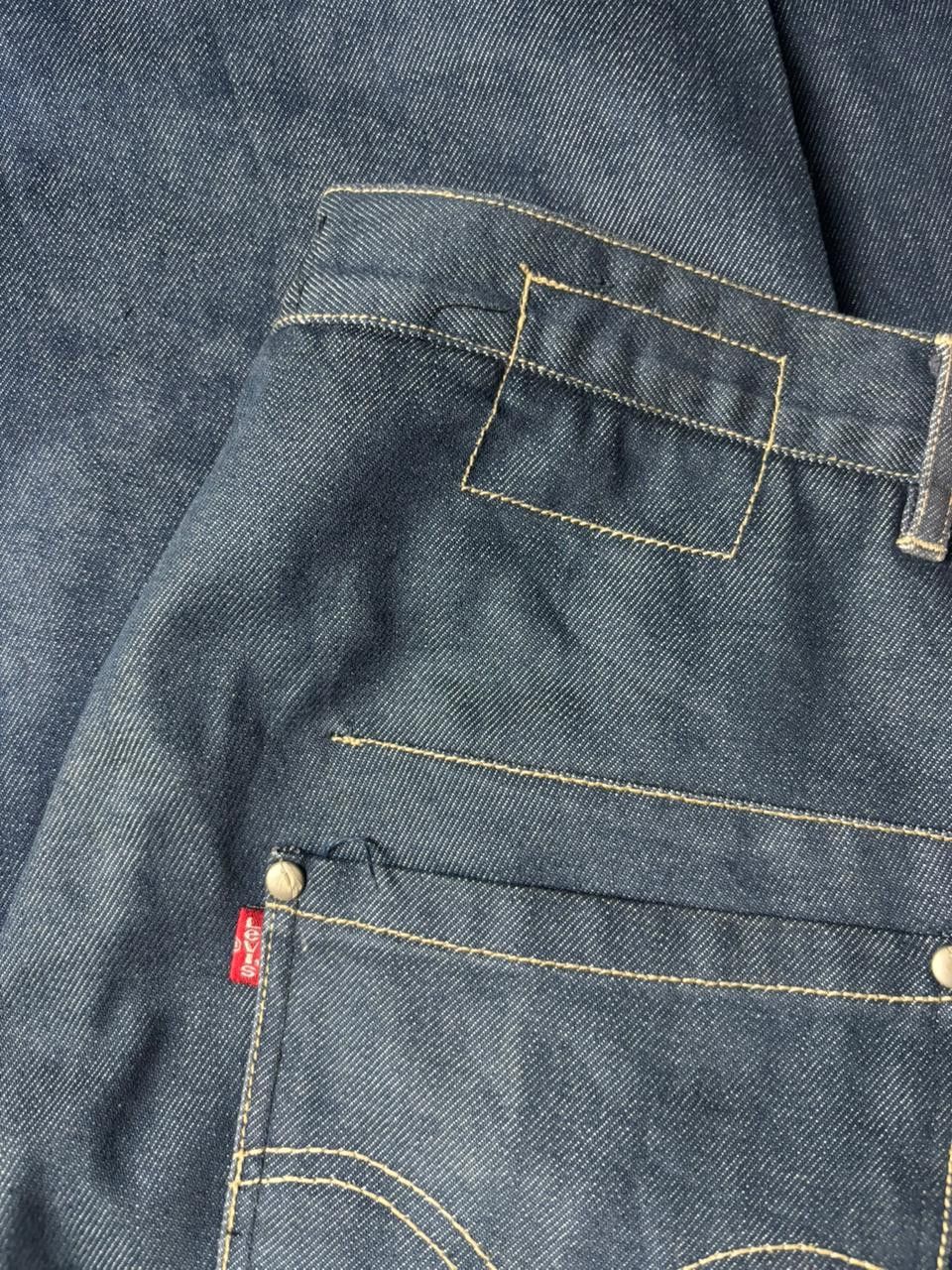 Levi's 2000s Levi's Engineered Twisted Jeans Size US 31 - 11 Thumbnail