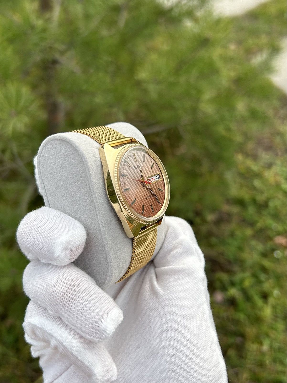 Vintage Vintage Watch Slava Mechanical Made in USSR Authentic 1980s Size ONE SIZE - 6 Thumbnail