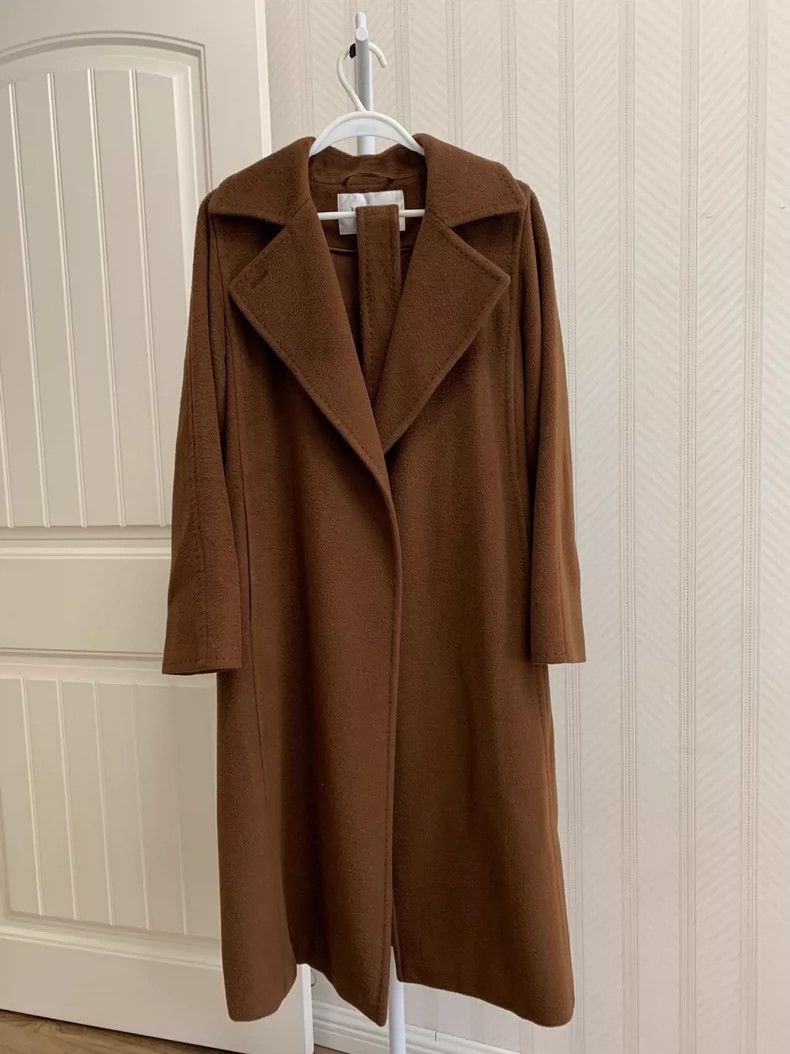 Max Mara Manuela water ripple brightens caramel color