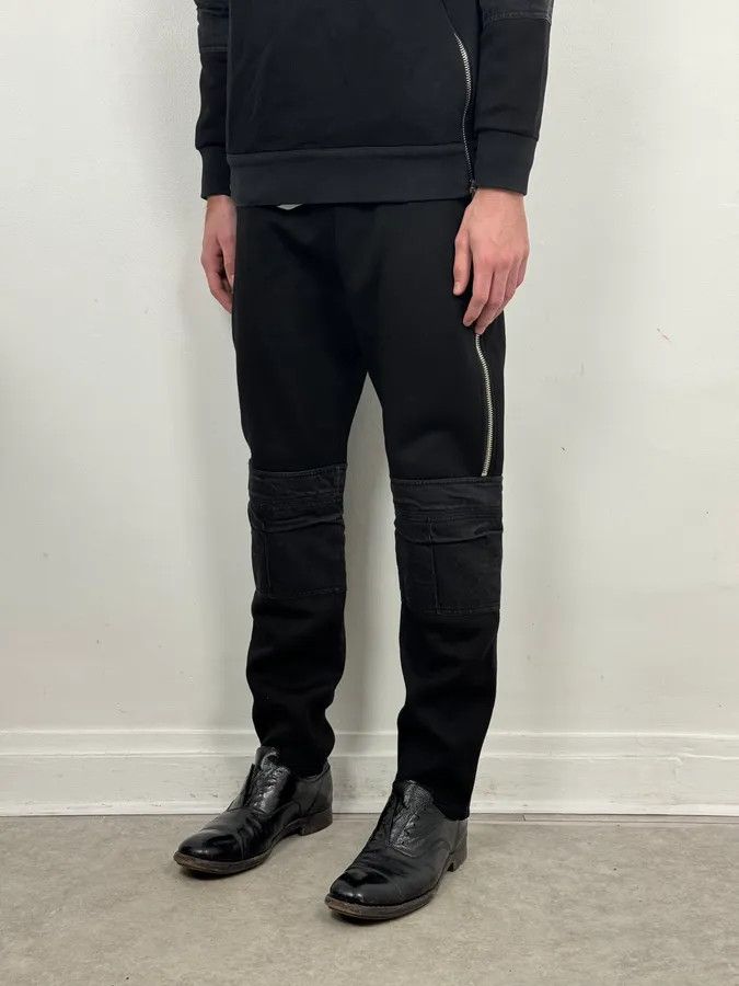 Givenchy AW2016 Givenchy Black Zip Cargo Sweatpants by Riccardo Tisci Size US 32 / EU 48 - 3 Thumbnail