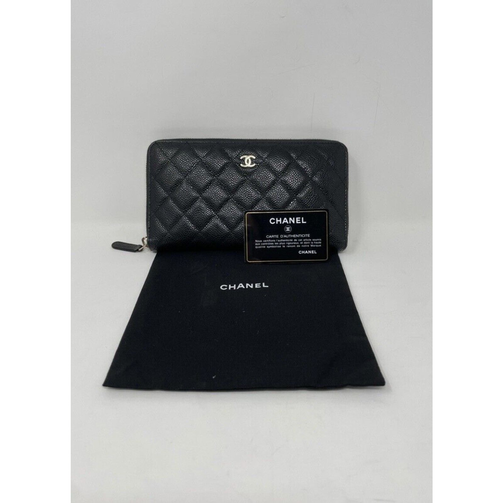 Chanel Authentic chanel quilted caviar zip wallet Size ONE SIZE - 3 Thumbnail