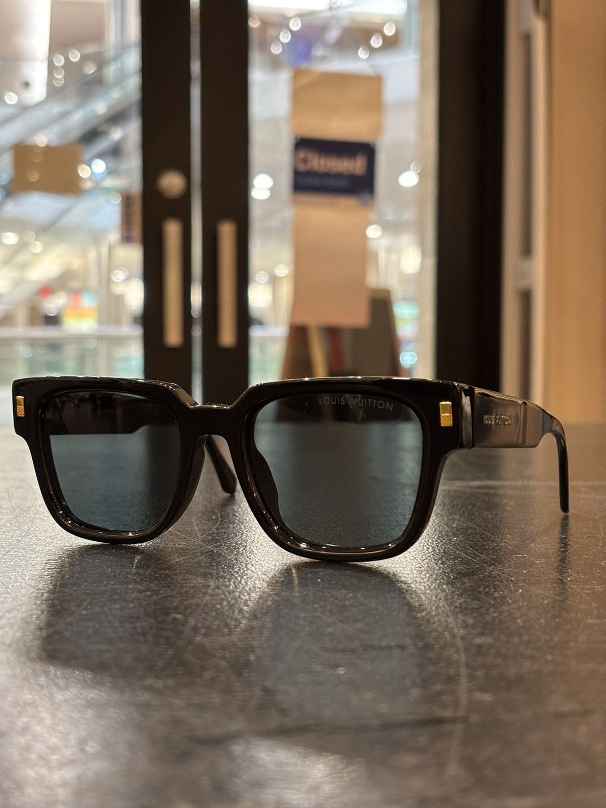 Louis Vuitton Louis Vuitton Escape Square Sunglasses Size ONE SIZE - 1 Thumbnail