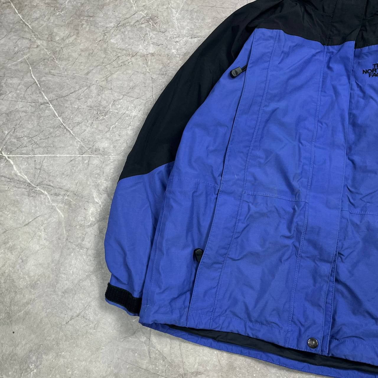 The North Face Vintage Womens The North Face HyVent Jacket Size S Size S / US 4 / IT 40 - 4 Thumbnail