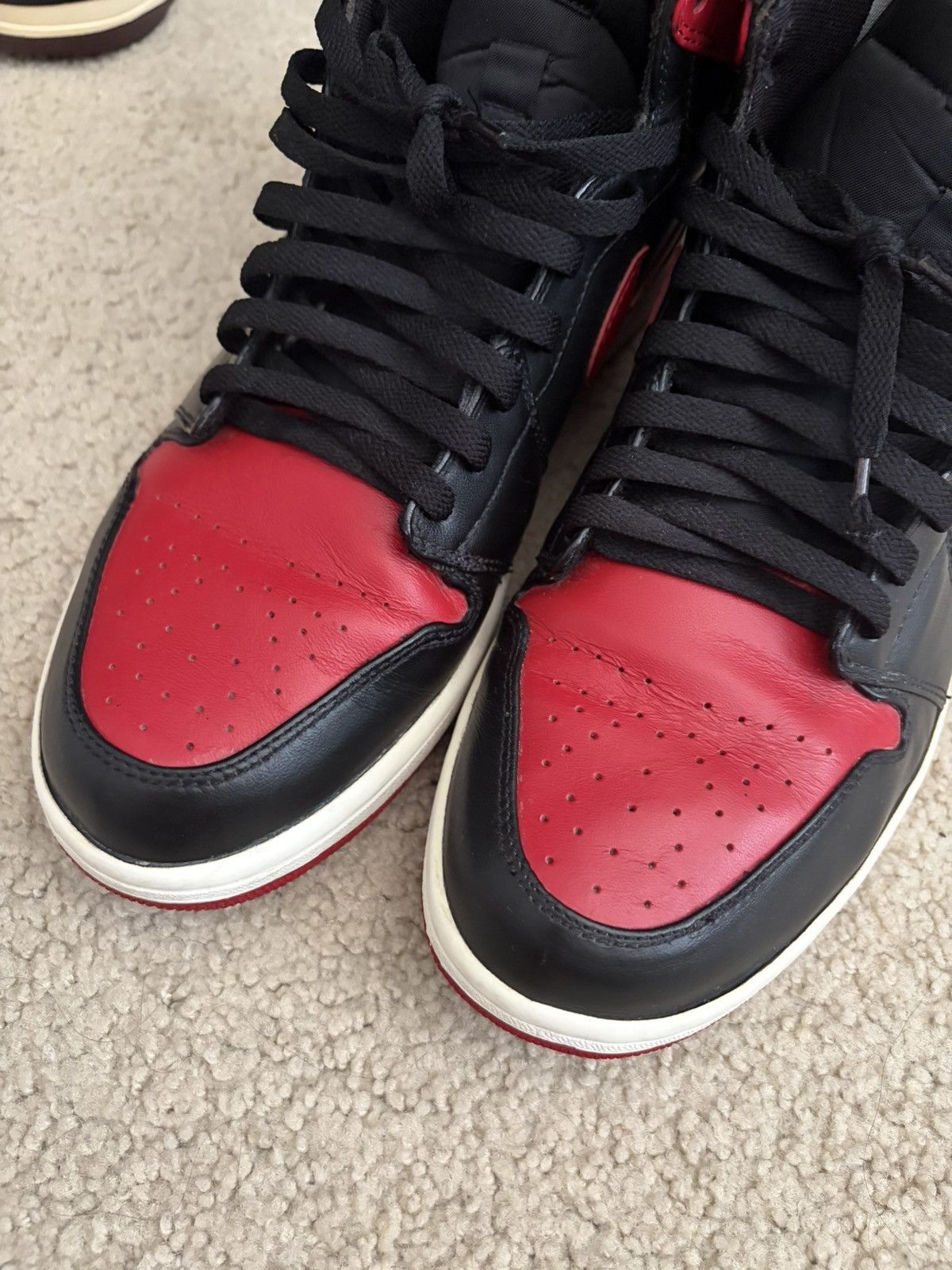 Jordan Brand Air Jordan 1 High Retro DMP Chicago Bulls 2009 Bred VNDS Size US 11 / EU 44 - 18 Thumbnail